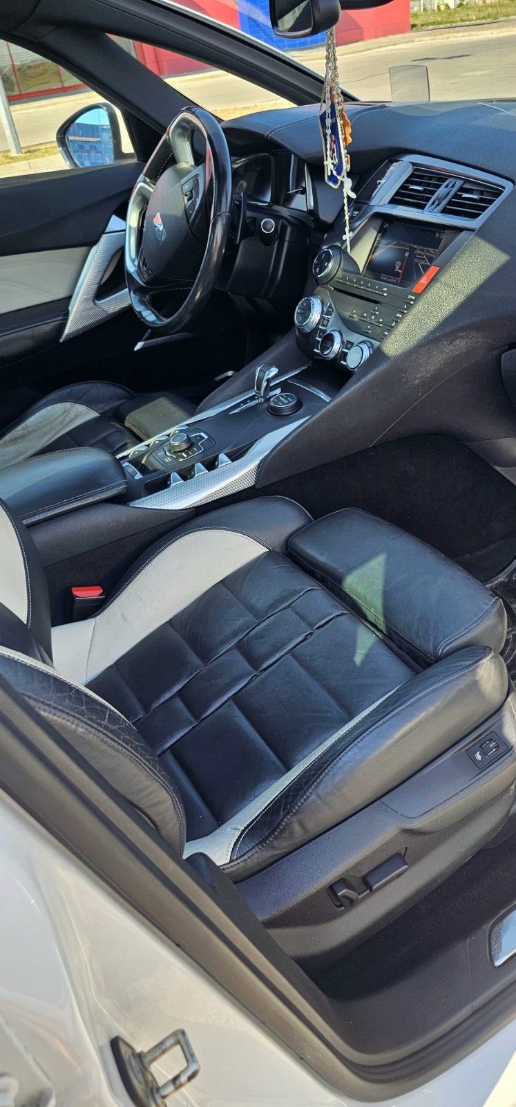 Citroën DS5 Hybrid4 2,0 HDi Sport automatik, fotografija 11