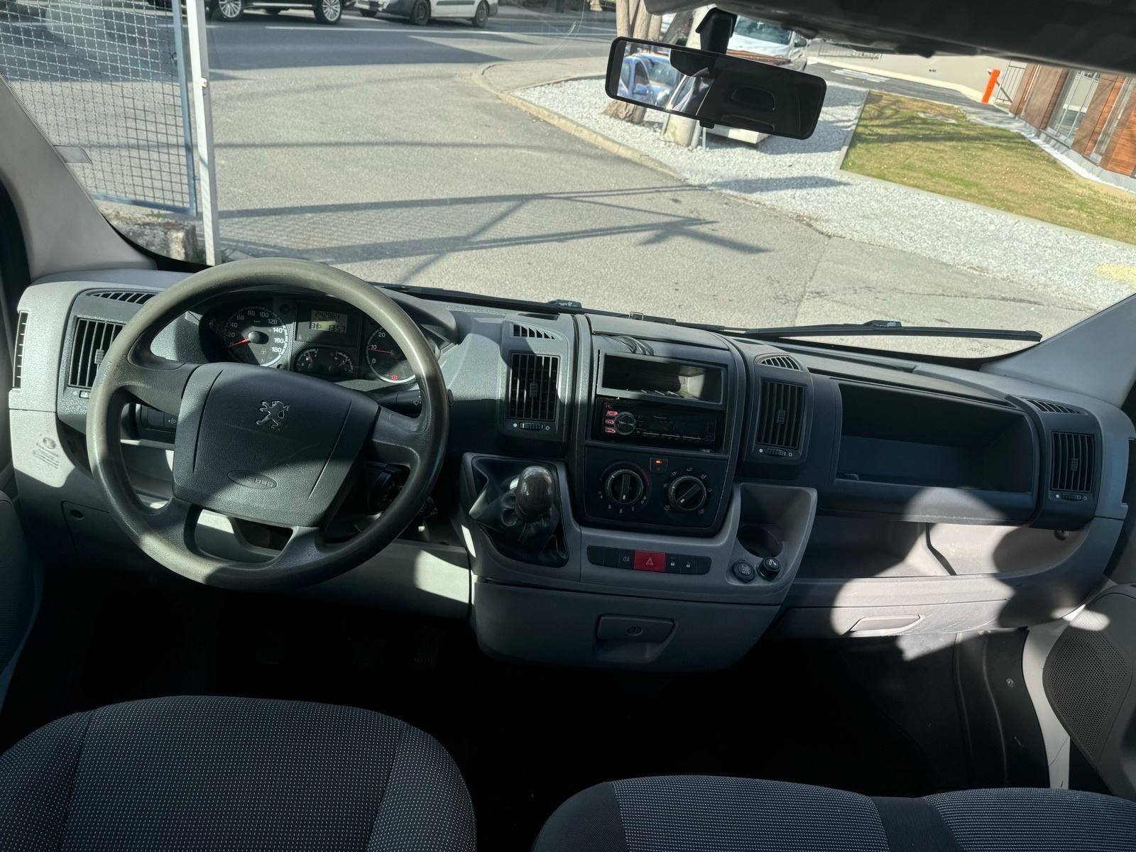 Peugeot Boxer 2,2 HDi DUPLA KABINA **KLIMA**, fotografija 7