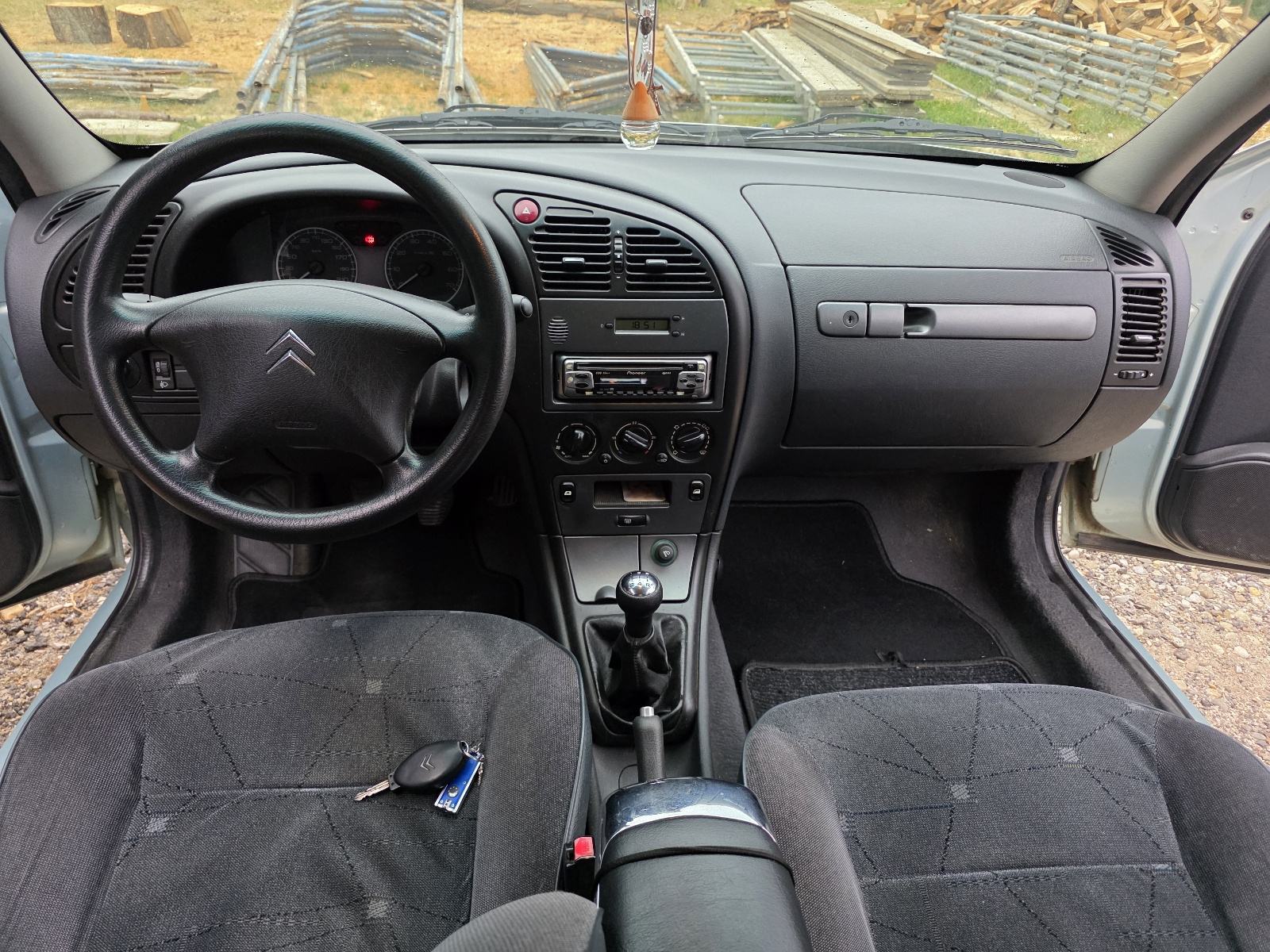 Citroën Xsara 1,4 i, fotografija 6
