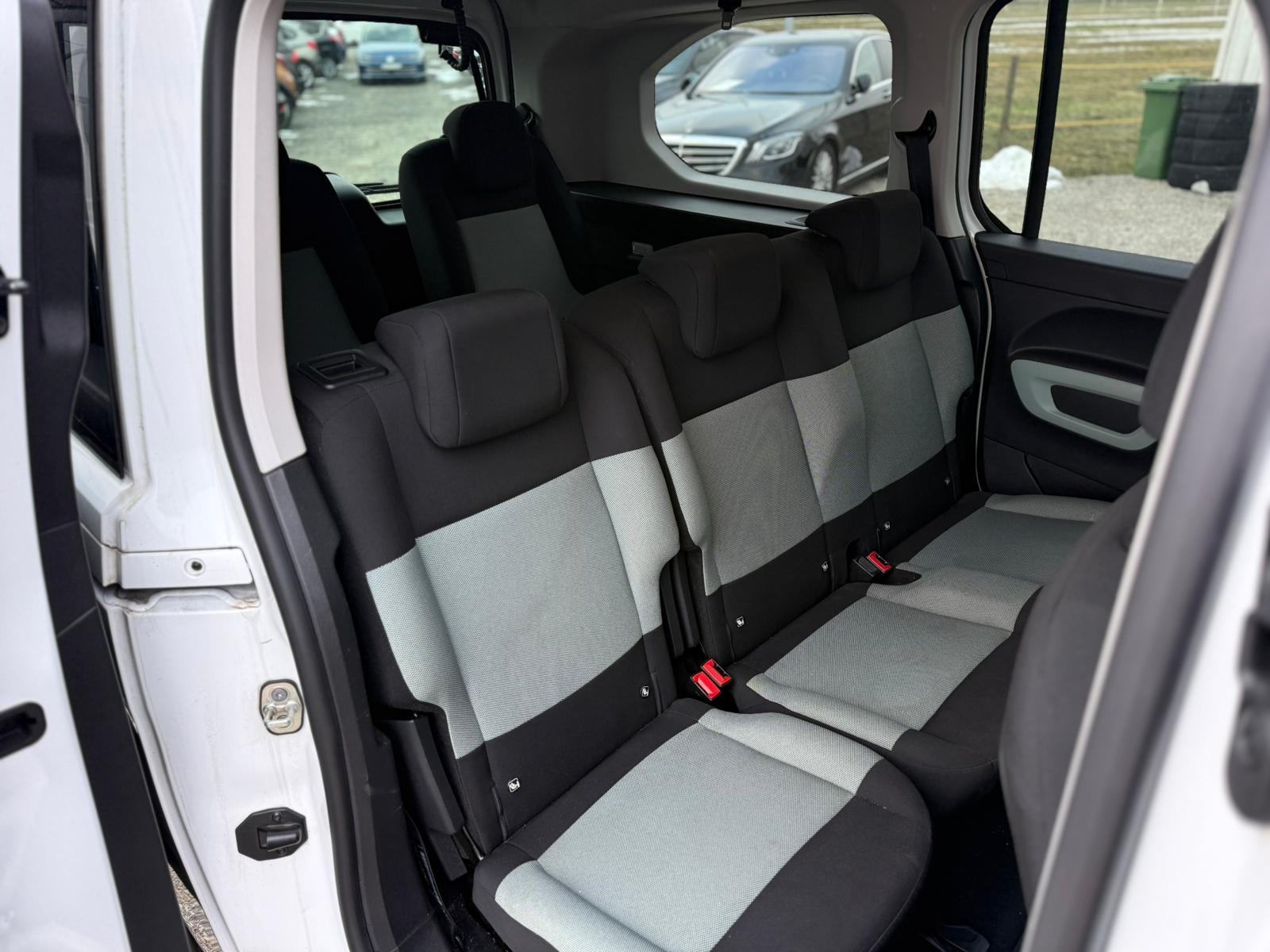 CITROEN BERLINGO 1.5 BlueHDI 2020 GOD - 87 xxx km- 7 sjedišta DOSTAVA, fotografija 18