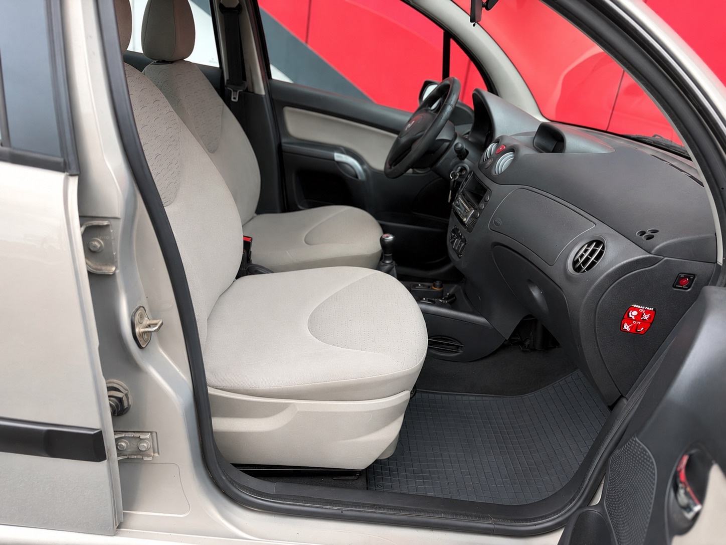 CITROEN C3 1.4 HDI HRV AUTO 135.000KM KLIMA REGISTRIRAN GODINU DANA!!, fotografija 9