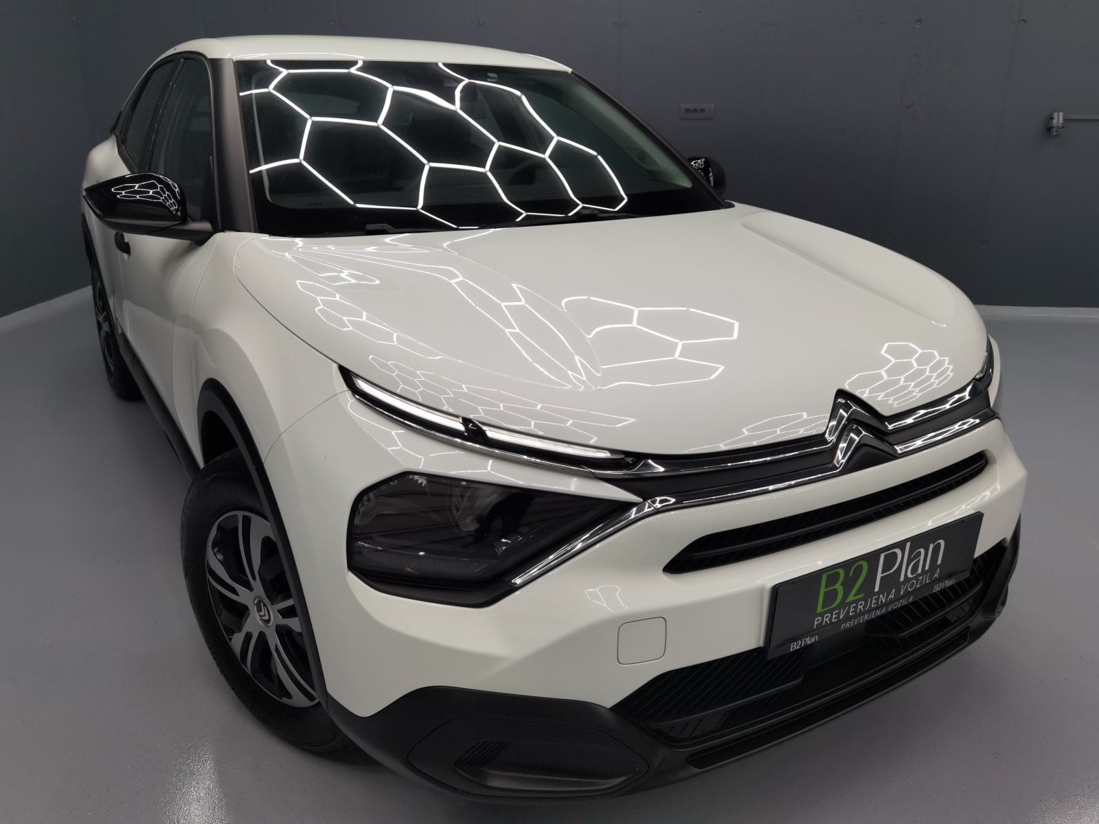 CITROEN-C4-1.2-PURETECH-1.VLASNIK-LED-LINEASSIST-TEMPOMAT-ODLIČAN, pogled izvana - slika 1