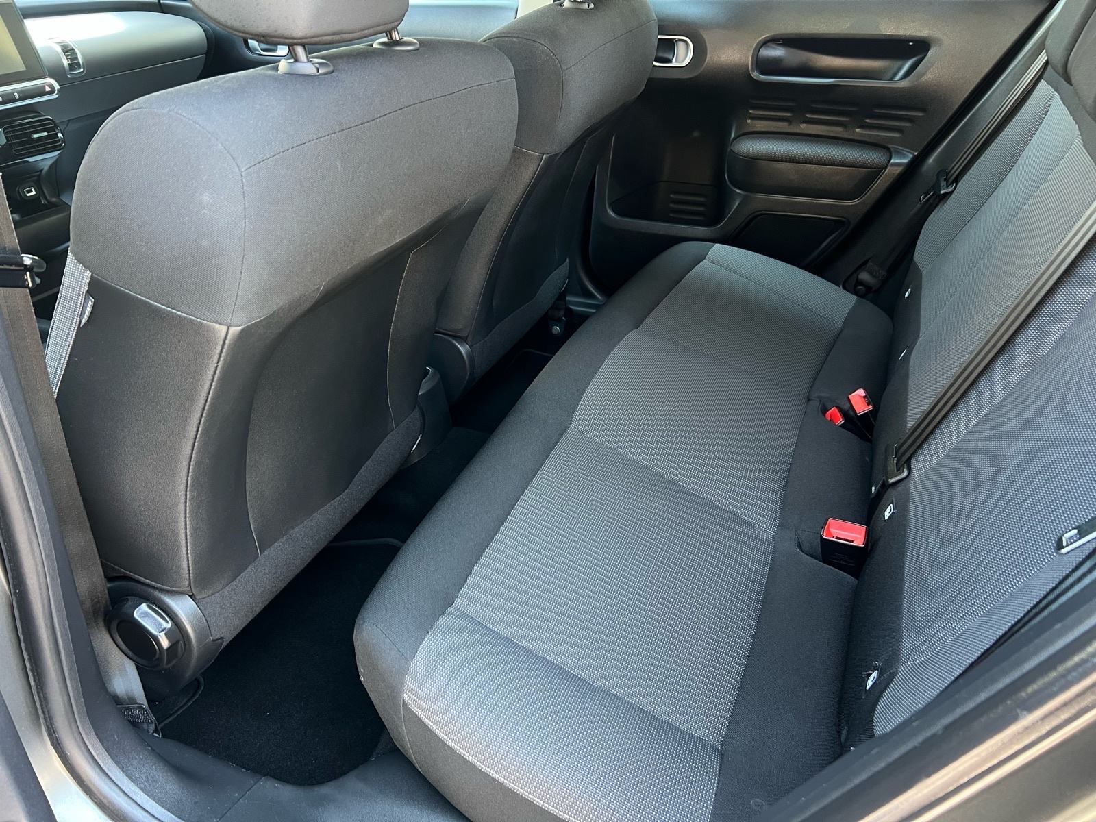 ** CITROEN C4 CACTUS ** 1.2 VTI ** 121.000 KM **REG 1 GODINU **LED **, fotografija 19