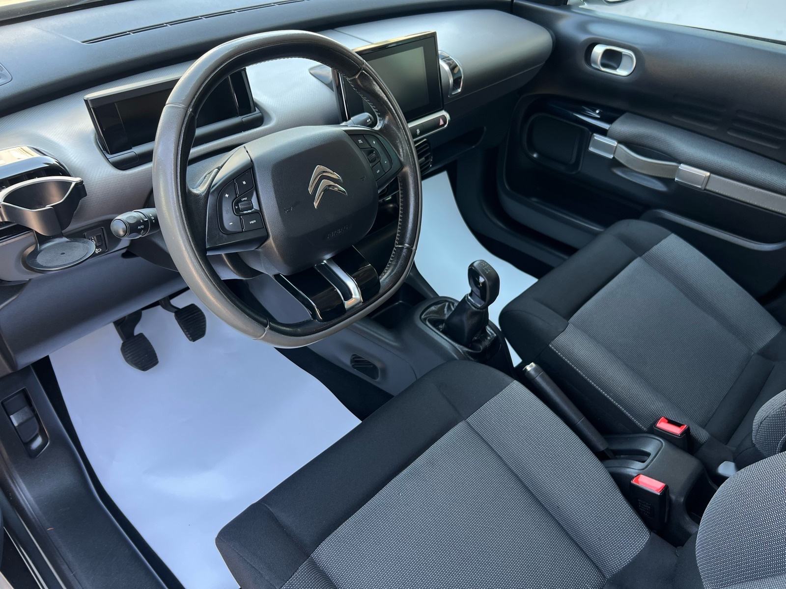 ** CITROEN C4 CACTUS ** 1.2 VTI ** 121.000 KM **REG 1 GODINU **LED **, fotografija 11