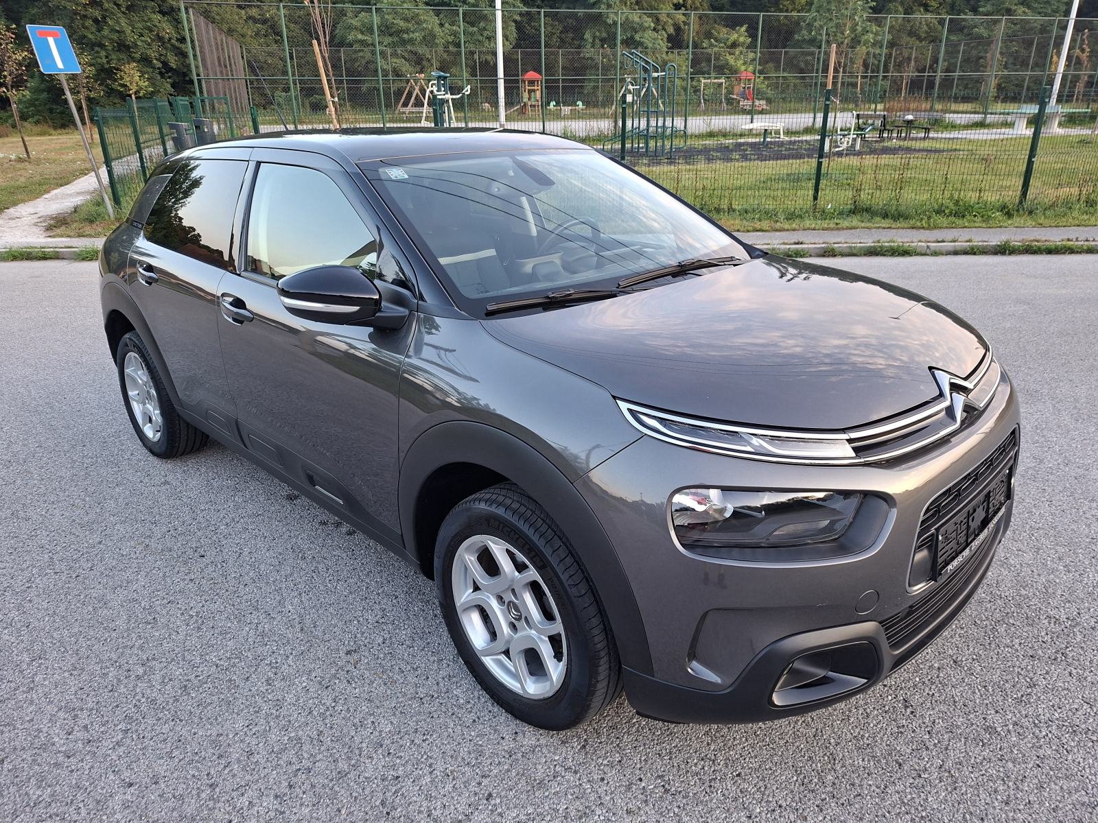 CITROEN C4 CACTUS 1,5 eHDI HR VOZILO, SHINE, NAVI, KAMERA......, pogled izvana - slika 1