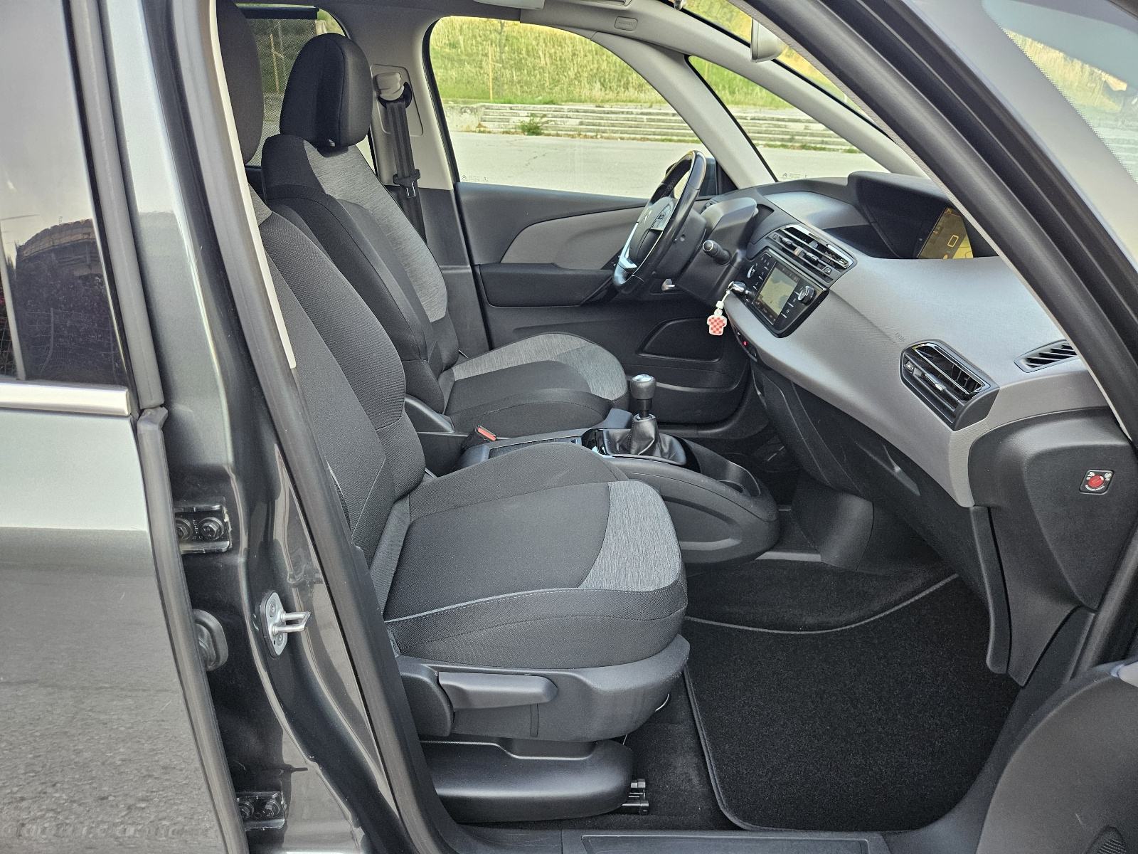CITROEN C4 PICASSO 1,6 HDi 120 KS • FULL OPREMA • JAMSTVO, fotografija 14