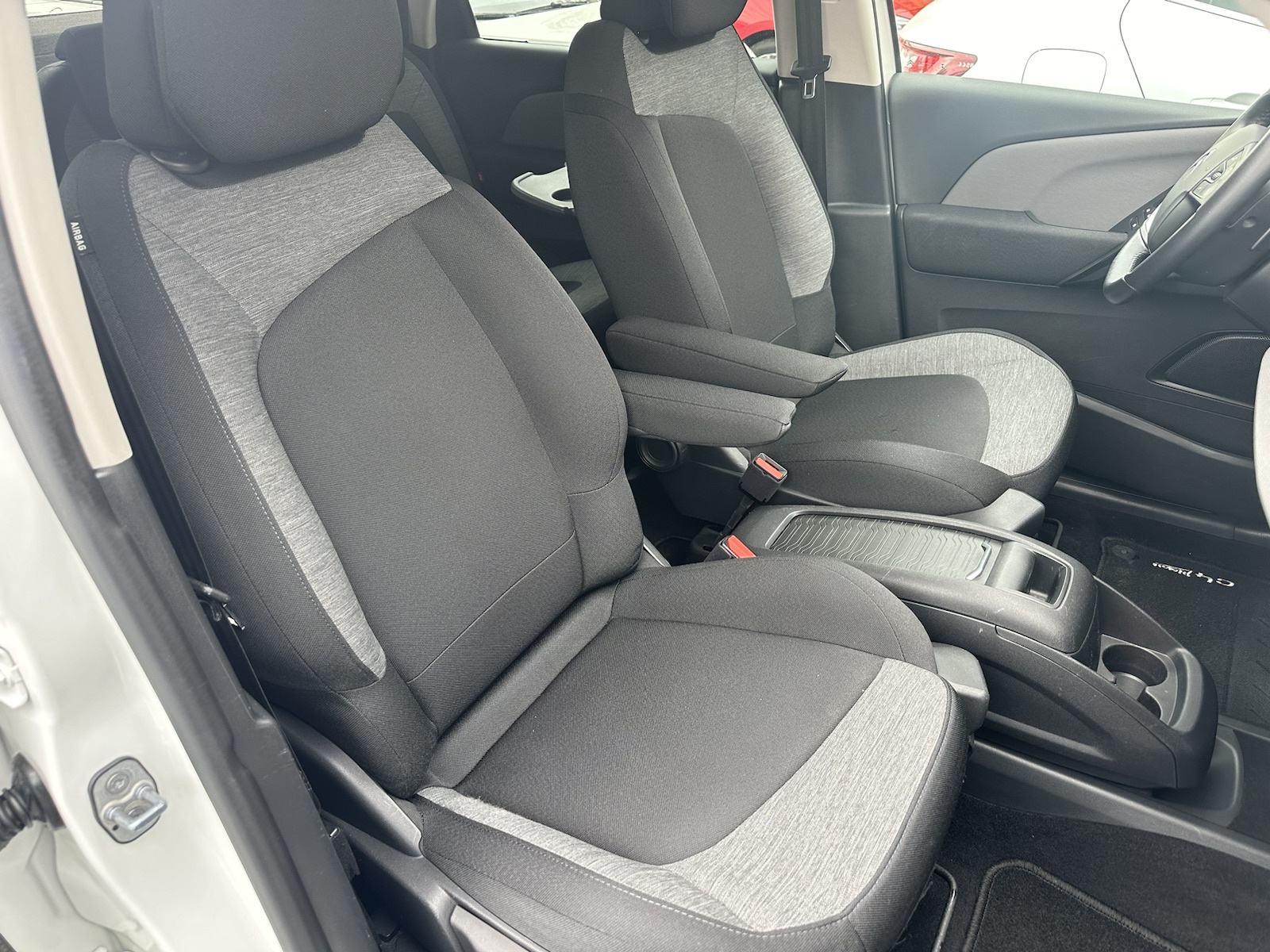 CITROEN C4 PICASSO 1.6 HDI EXCLUSIVE AUTOMATIK, PANORAMA, KAMERA, fotografija 15