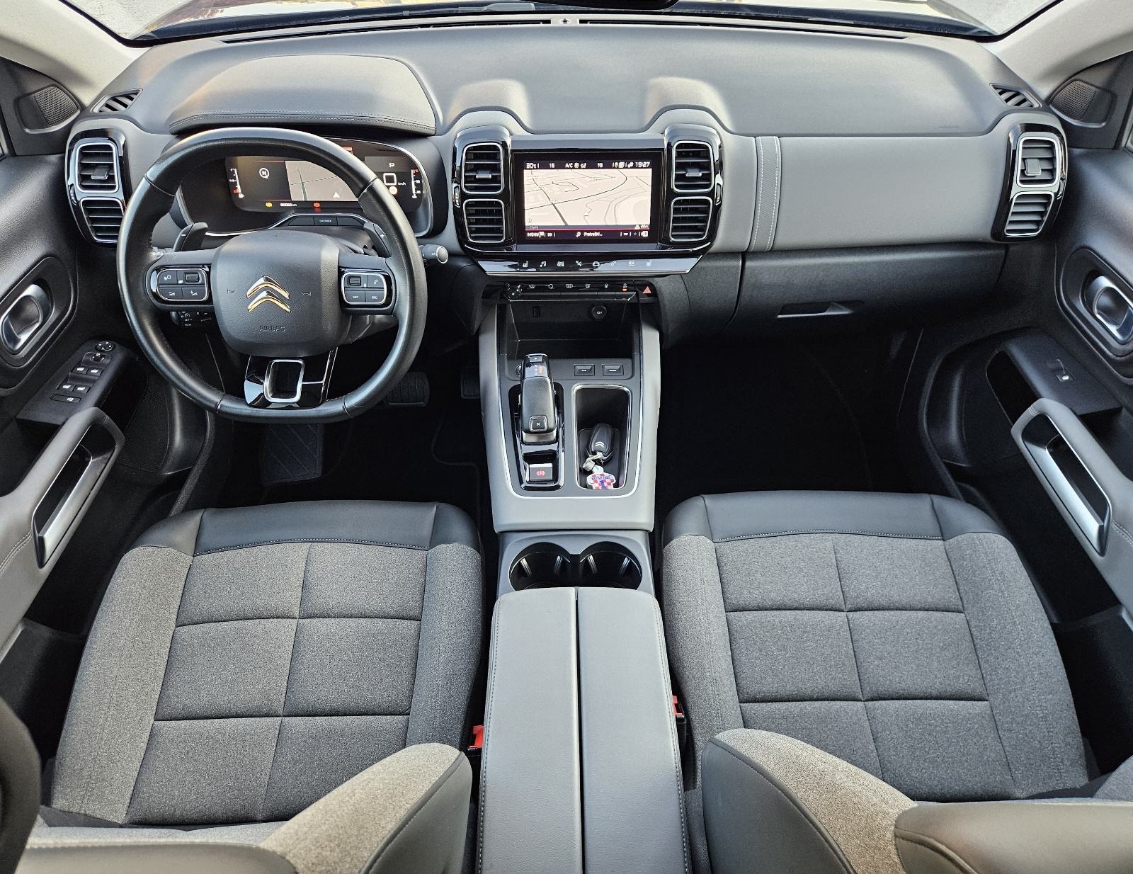 CITROEN C5 AIRCROSS 1,2 TURBO 130 KS • AUTOMATIK • SAMO 59.000 KM, fotografija 13