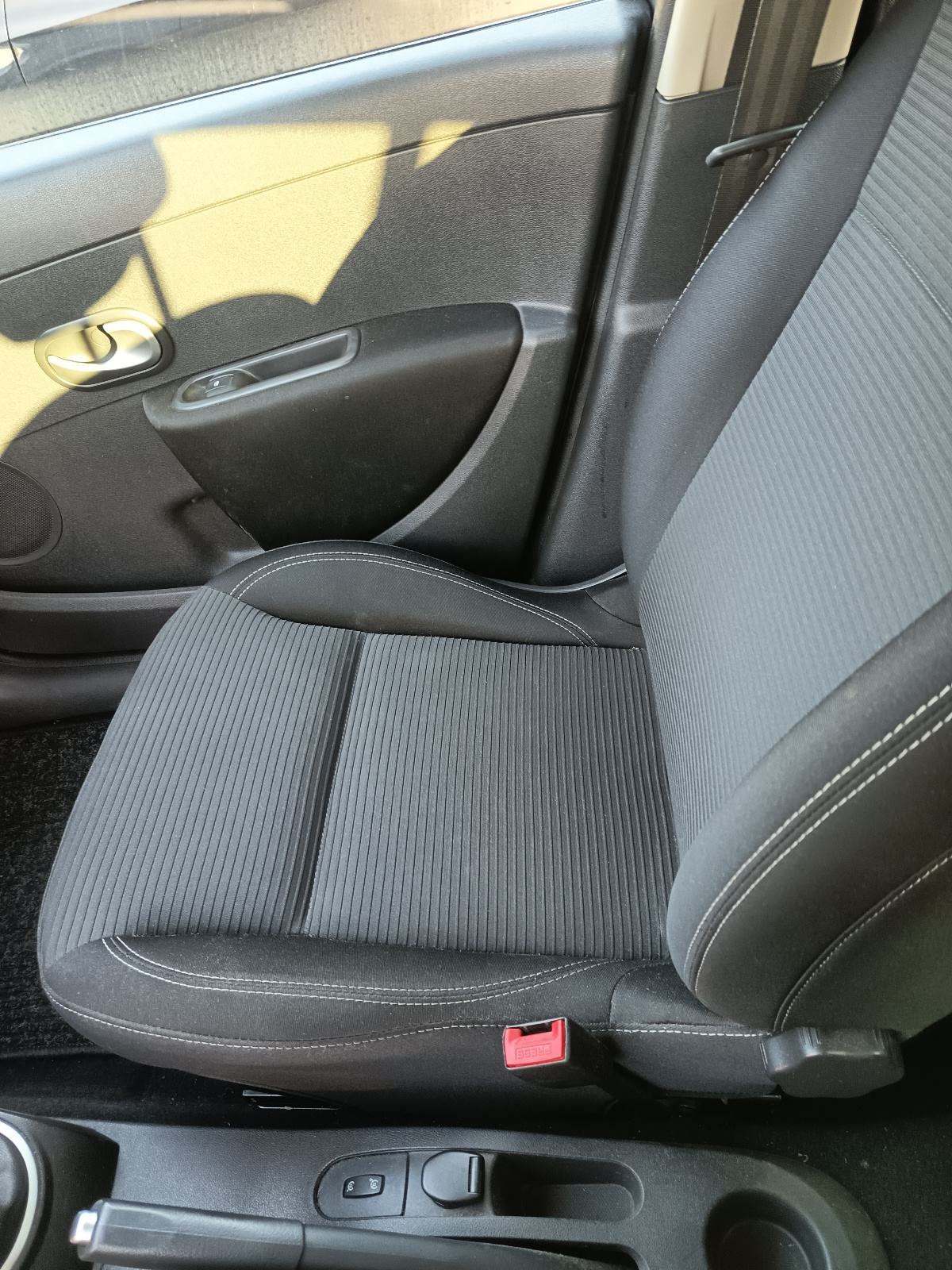 Clio Grandtour 1.5 dci, fotografija 6