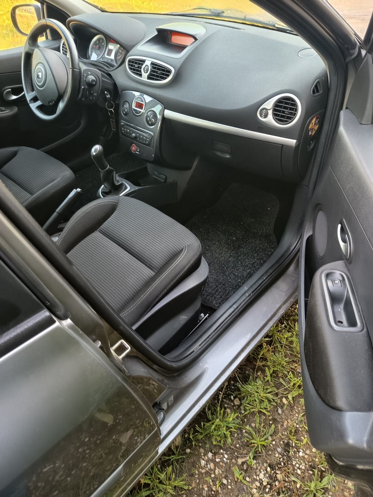 Clio Grandtour 1.5 dci, fotografija 10