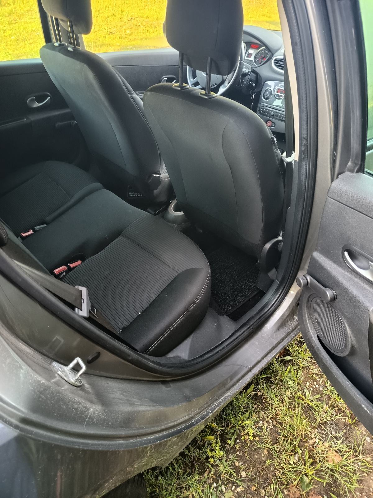 Clio Grandtour 1.5 dci, fotografija 11