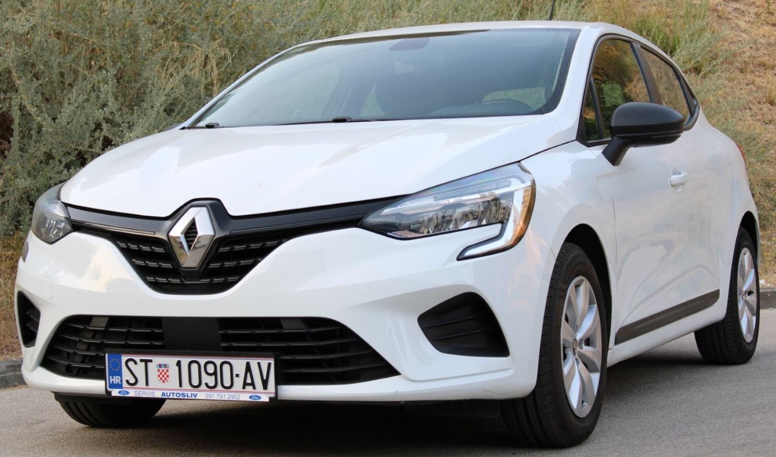 CLIO TCE*MODEL 2021G*LED*TEMPOMAT*ESP*NOVE GUME*SERVISNA*REG.9./2027.G, fotografija 1