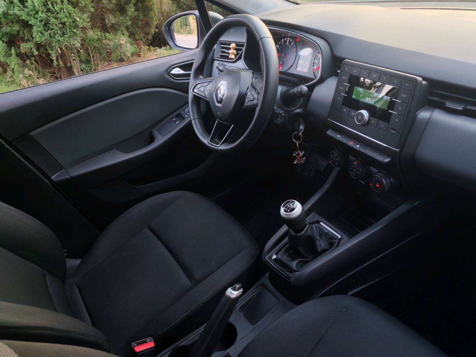 CLIO TCE*MODEL 2021G*LED*TEMPOMAT*ESP*NOVE GUME*SERVISNA*REG.9./2027.G, fotografija 6