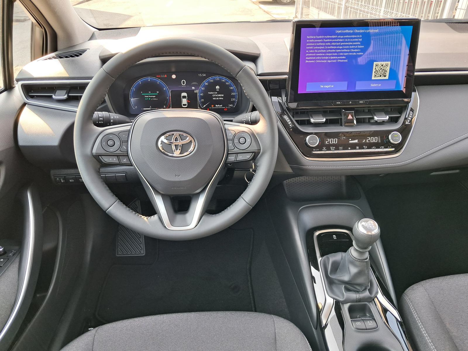 COROLLA SD 1.5 M/T LUNA * VOZILA U DOLASKU * ISPORUKA KRAJEM GODINE.., fotografija 10