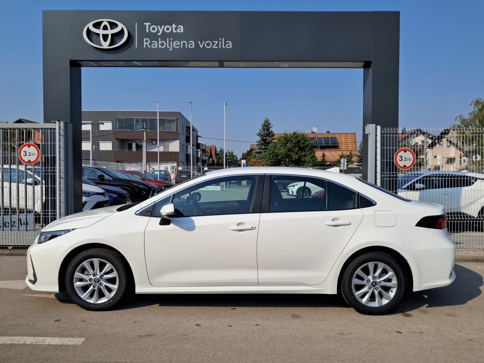 COROLLA SD 1.5 M/T LUNA * VOZILA U DOLASKU * ISPORUKA KRAJEM GODINE.., fotografija 2