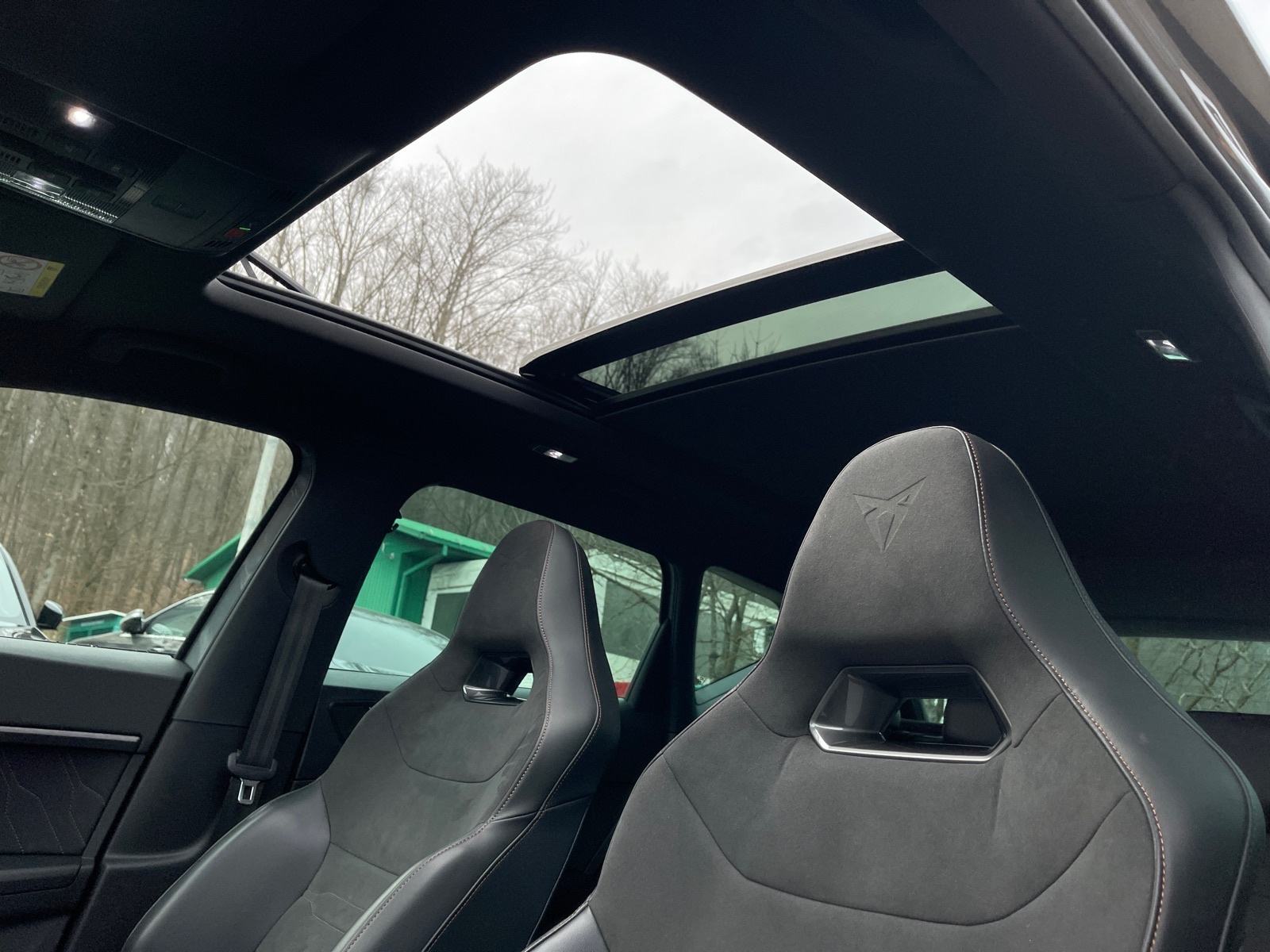 Cupra Ateca 2.0 TSI 300 AKRAPOVIČ,BREMBO,FULL OPREMA,REG. DO 04/2027!, fotografija 12