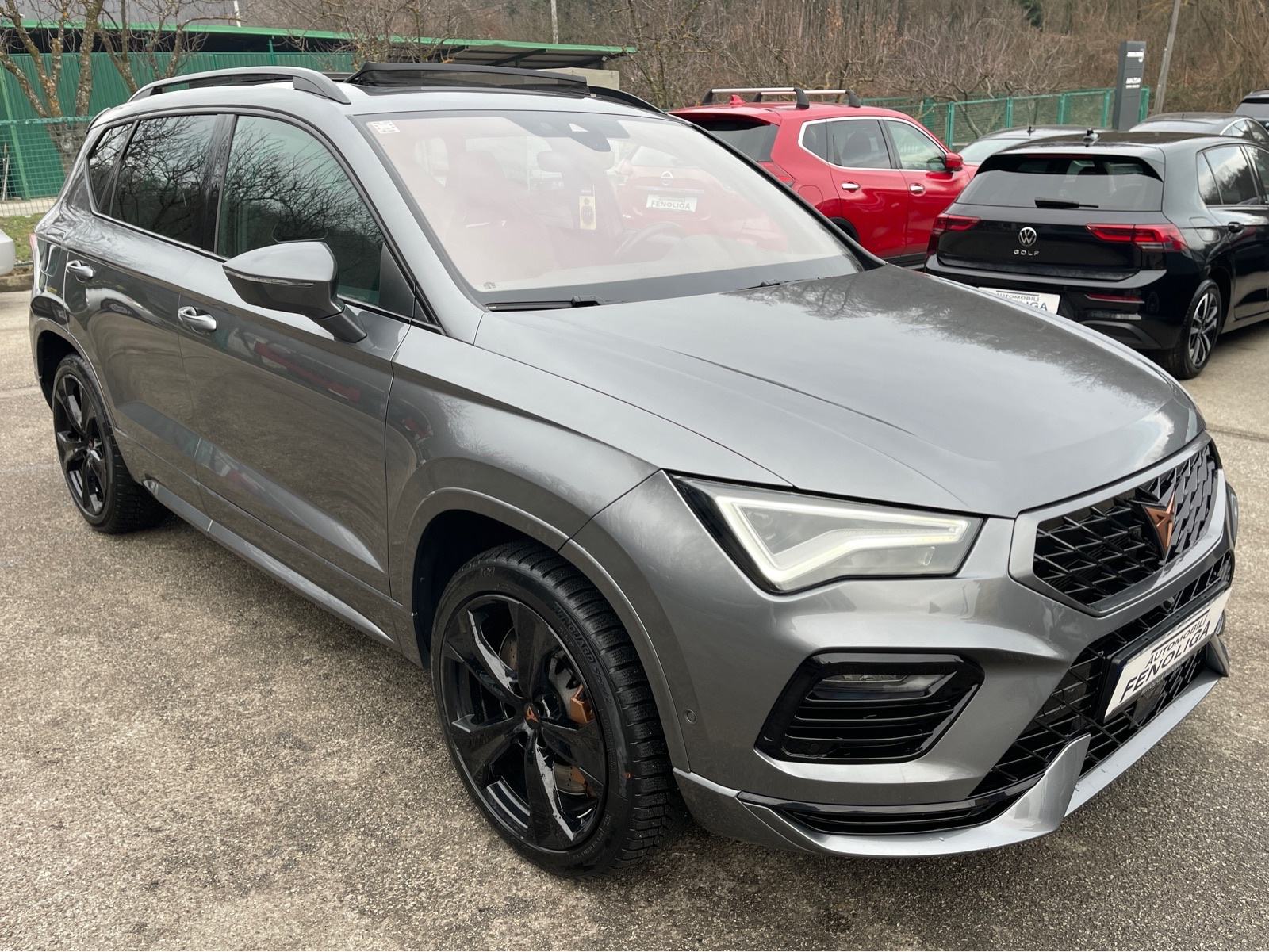 Cupra Ateca 2.0 TSI 300 AKRAPOVIČ,BREMBO,FULL OPREMA,REG. DO 04/2027!, fotografija 3