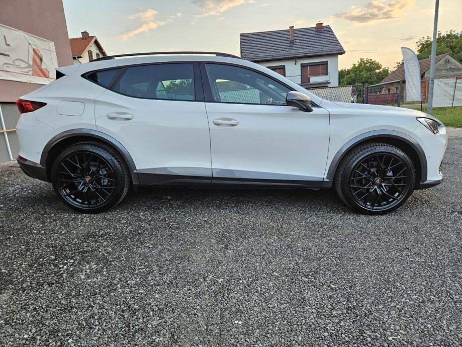 Cupra Formentor 1,4 eHybrid LEASING BEZ UČEŠĆA I BEZ JAMACA, fotografija 3