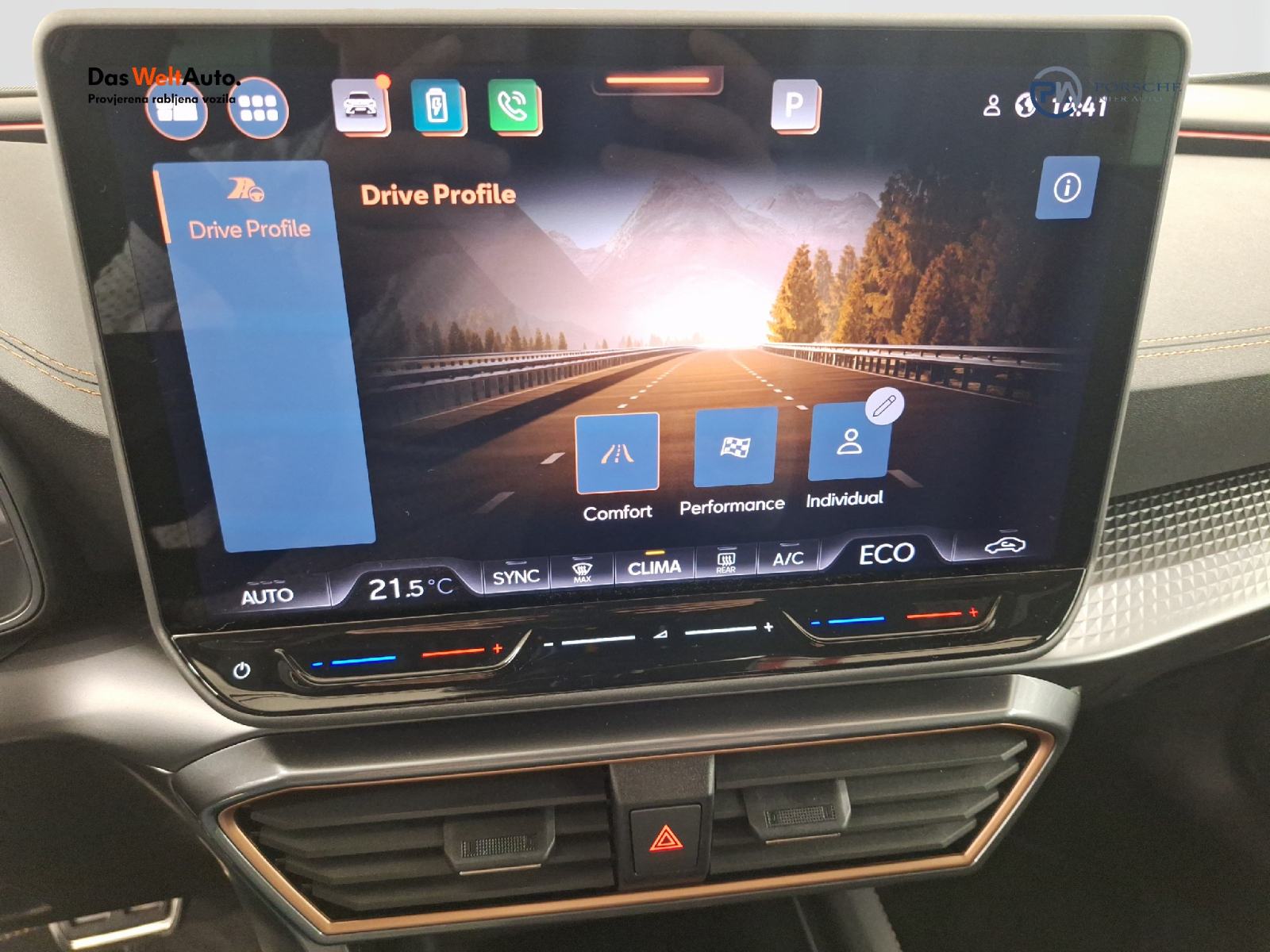 Cupra Formentor 1.5 e-Hybrid 150 kW DSG Tribe * DEMO VOZILO *, fotografija 14
