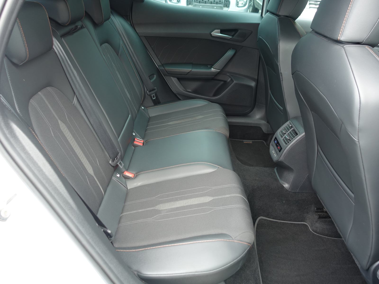 Cupra Formentor 1,5 TSI 150 DSG / JAMSTVO + REGISTRACIJA, fotografija 20