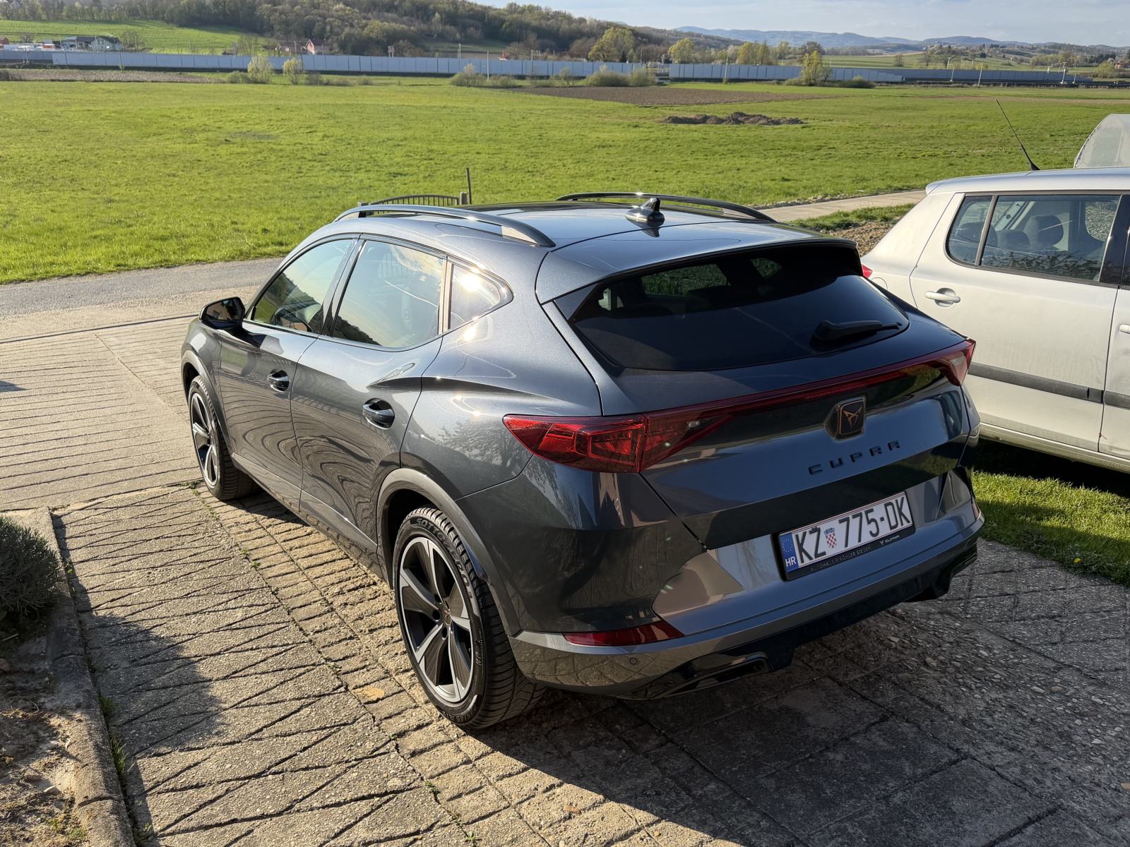 CUPRA FORMENTOR 1.5 TSI 150 KS,77 TKM, PANORAMA, LEASING, GARANCIJA, fotografija 5