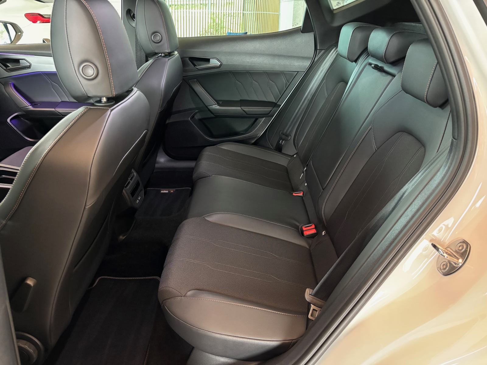Cupra Formentor 1.5 TSI DSG - LED, ACC, alu 19", 22.000 km, fotografija 11