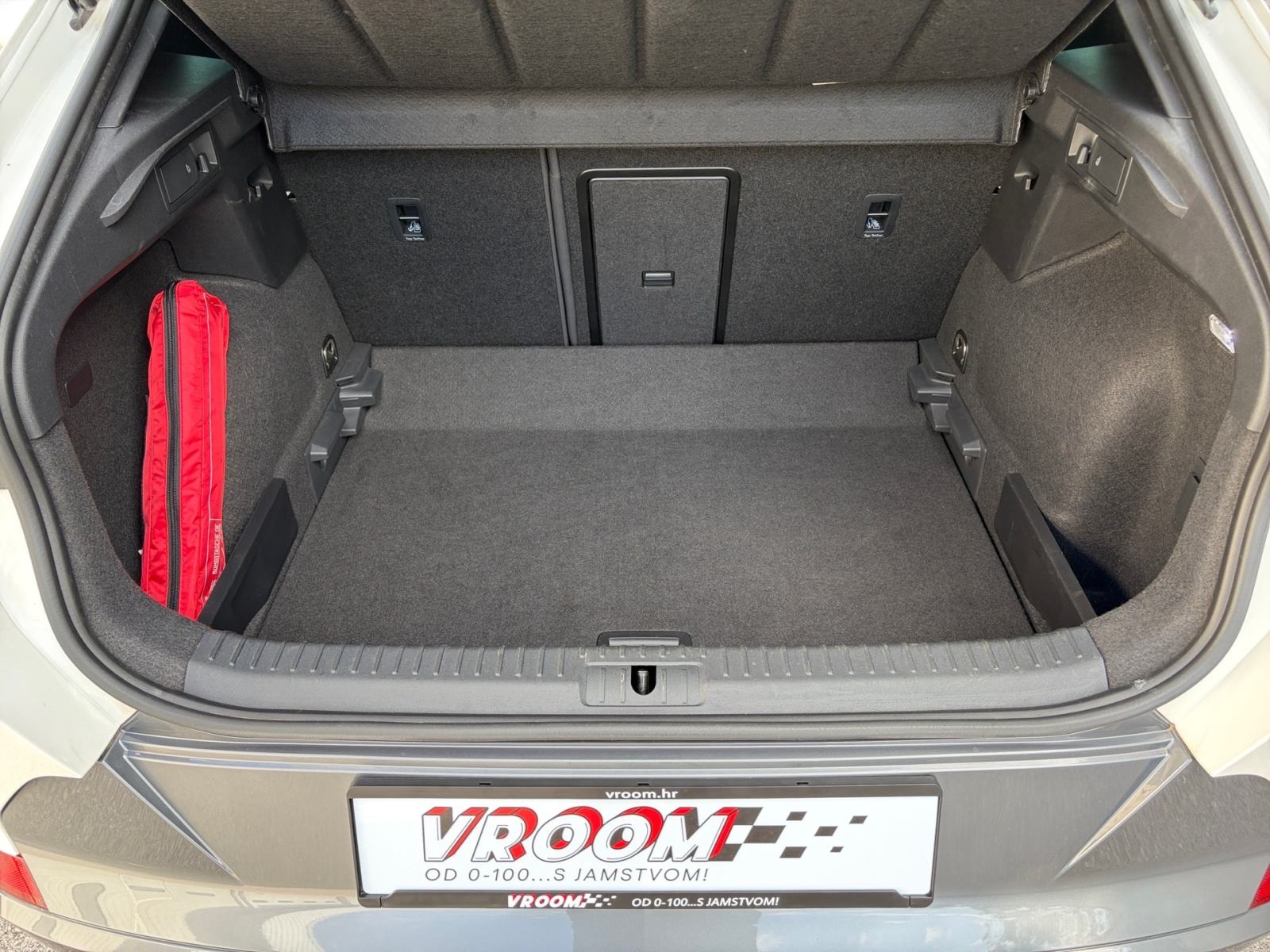 Cupra Formentor 1,5 TSI DSG | LED | ACC | Beats | Jamstvo do 36 mj., fotografija 17