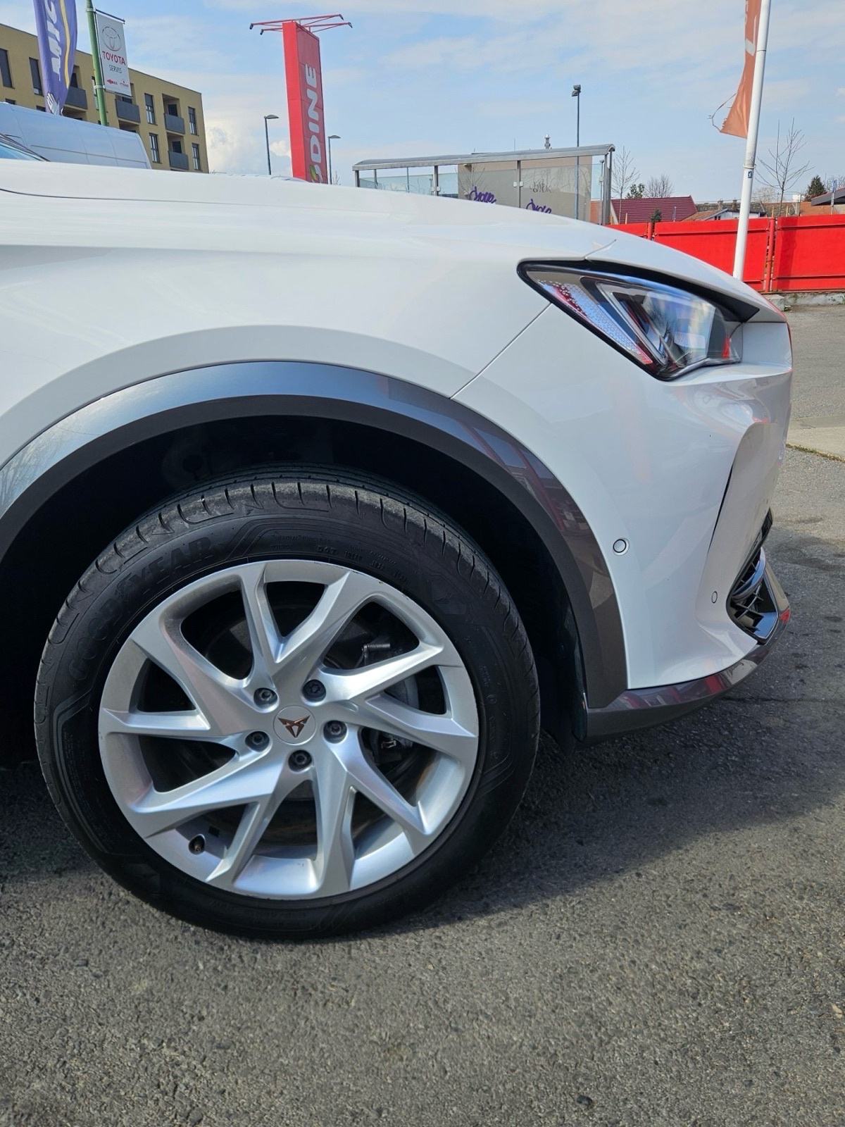 Cupra Formentor 1,5 TSI DSG, Top oprema! Samo 47.000km. Jamstvo, fotografija 9
