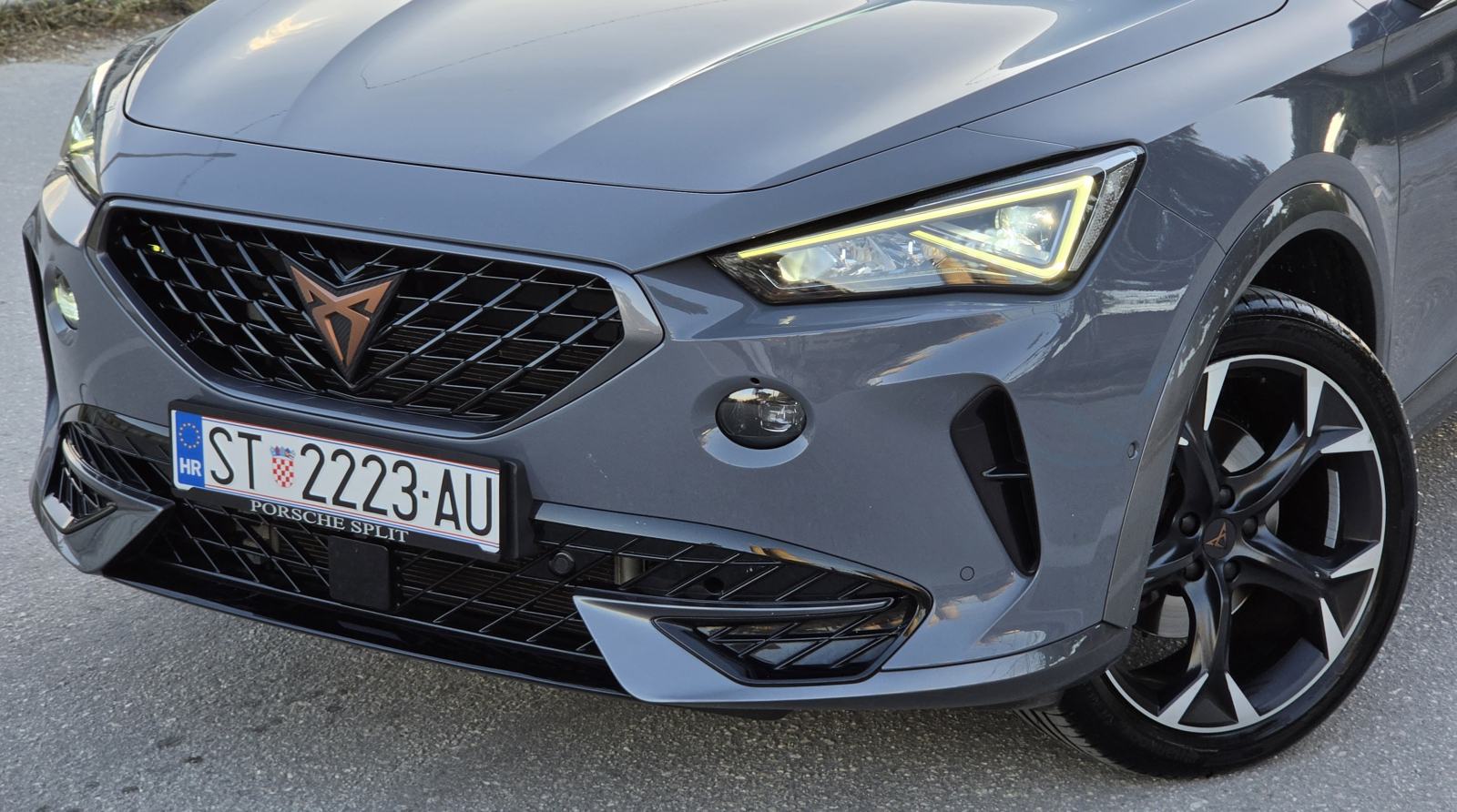 Cupra Formentor 2.0tdi 4x4, DSG, ACC, keyless, kamera, nije uvoz, Pdv, fotografija 3