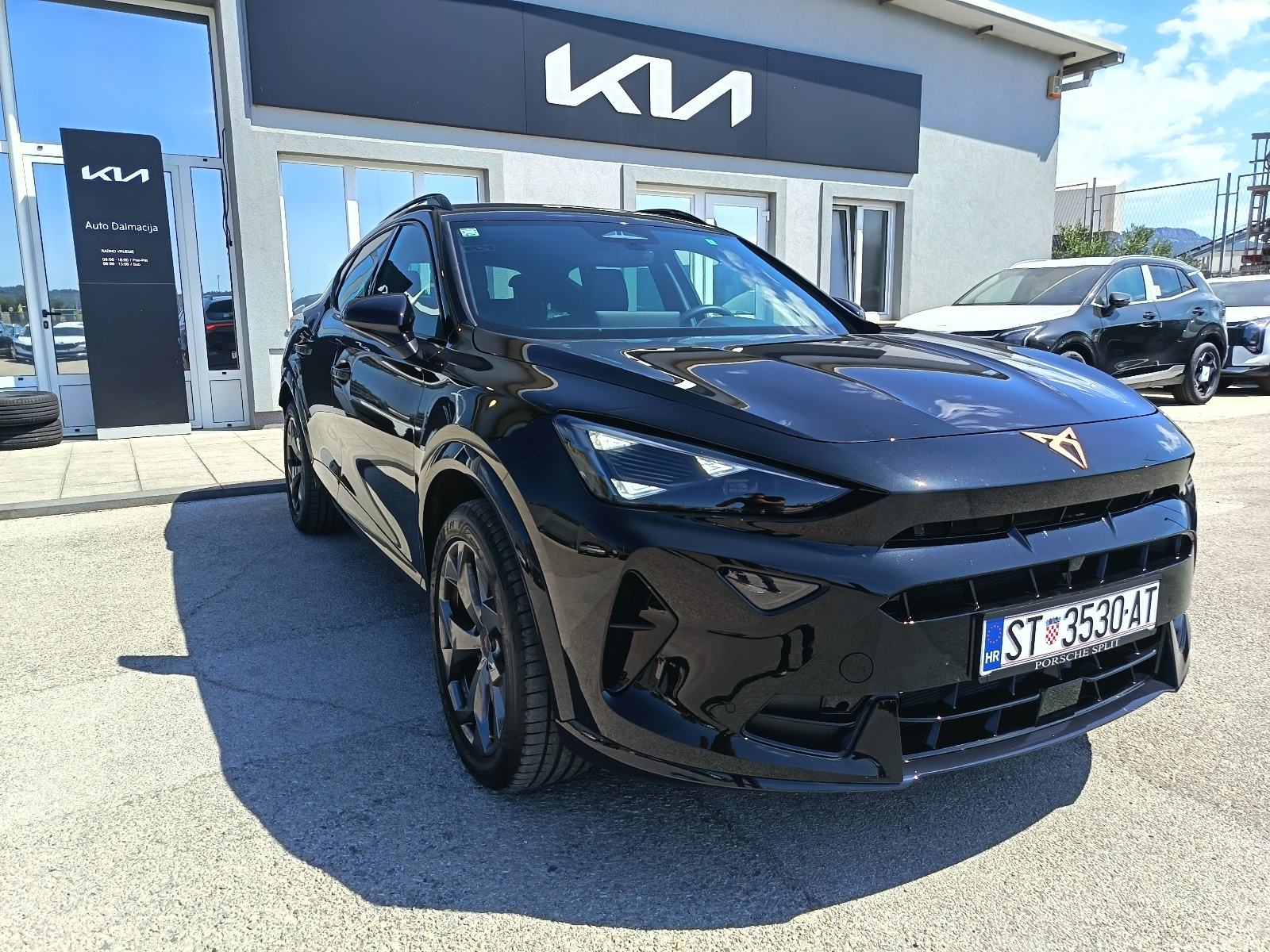 Cupra Formentor 2,0 TDI EVO DSG, tvorničko jamstvo, dostupan 15.10.26!, pogled izvana - slika 1