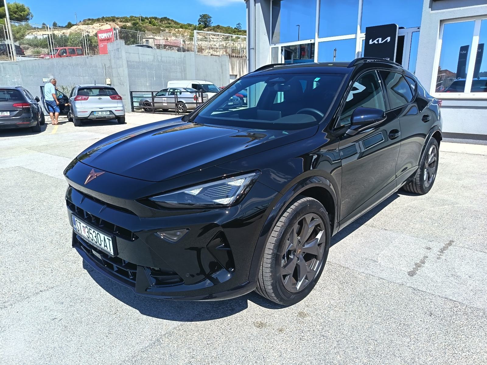 Cupra Formentor 2,0 TDI EVO DSG, tvorničko jamstvo, dostupan 15.10.26!, pogled izvana - slika 3