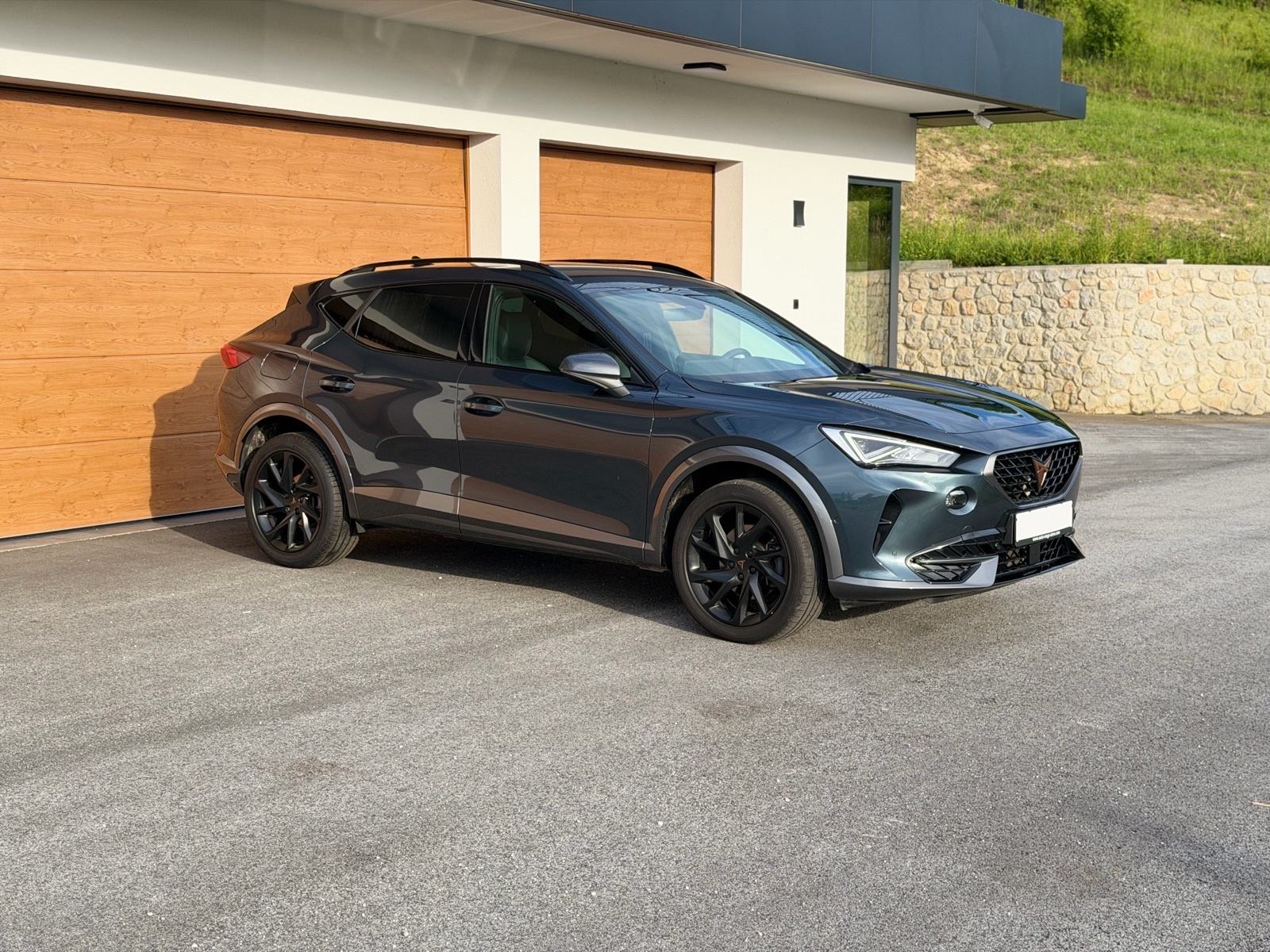 Cupra Formentor 2,0 TDI • Full led • Kamera • Navigacija • Manual, fotografija 2
