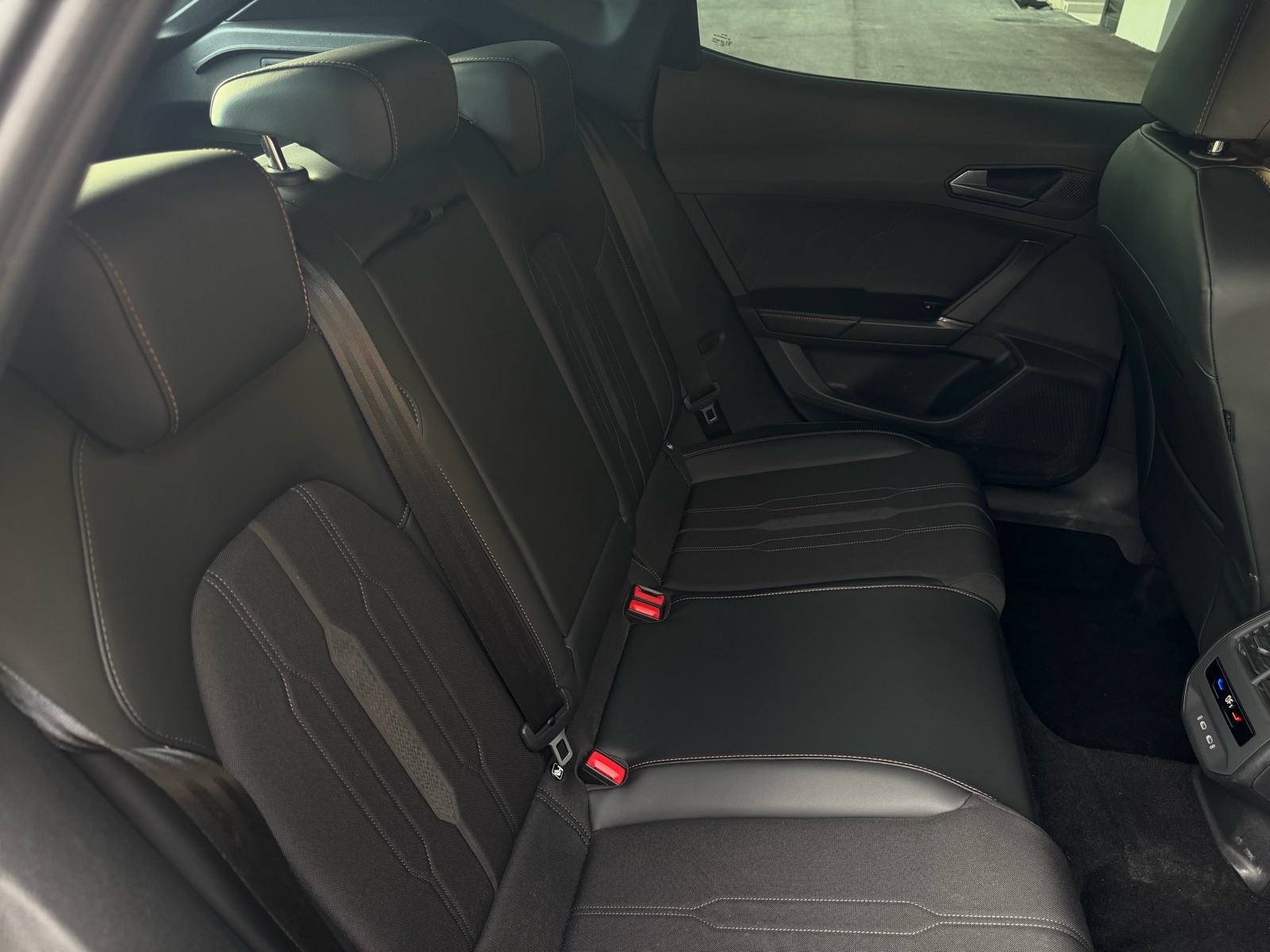 Cupra Formentor 2,0 TDI • Full led • Kamera • Navigacija • Manual, fotografija 19