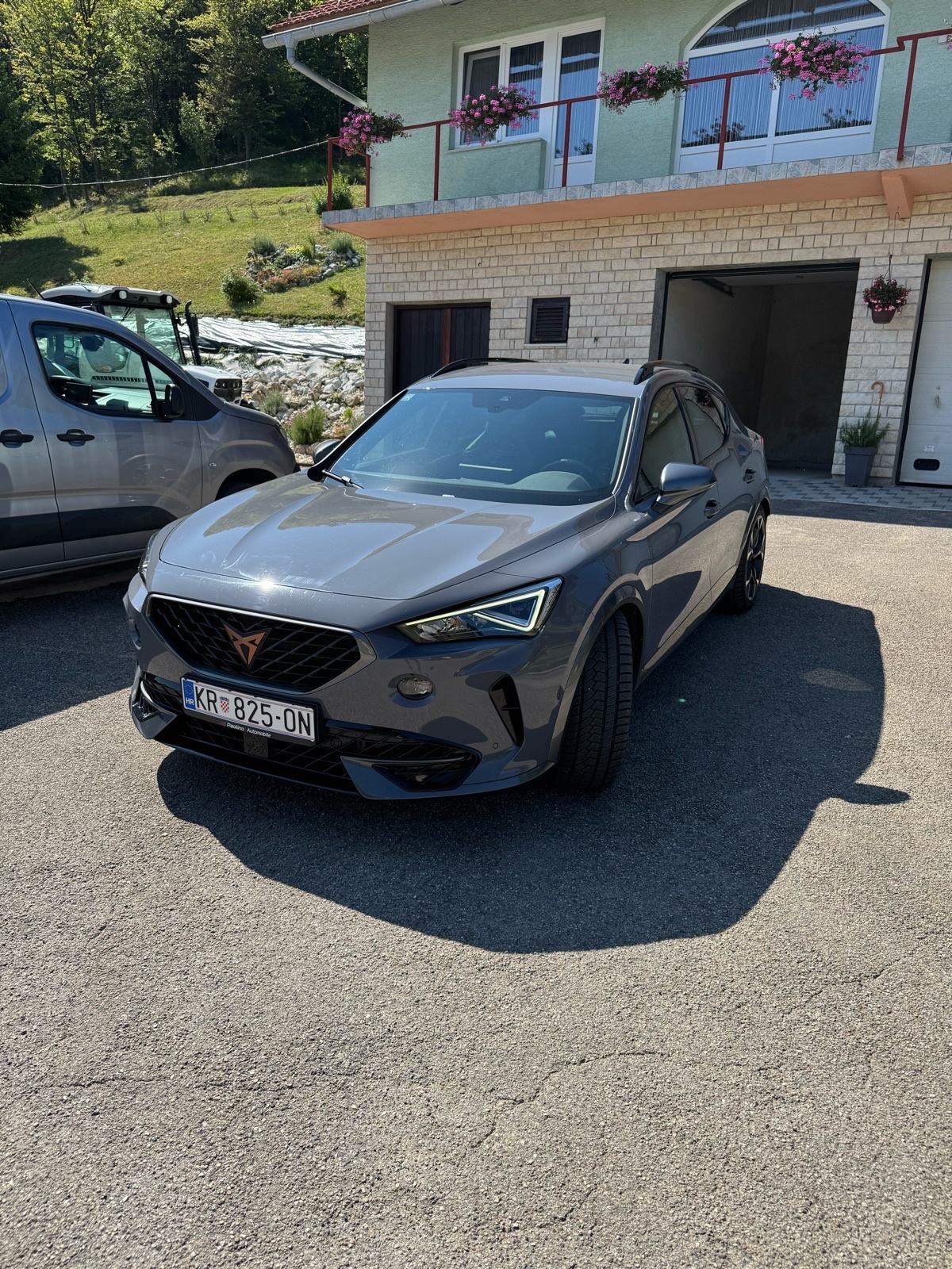 Cupra Formentor 2,0 TSI automatik, fotografija 3