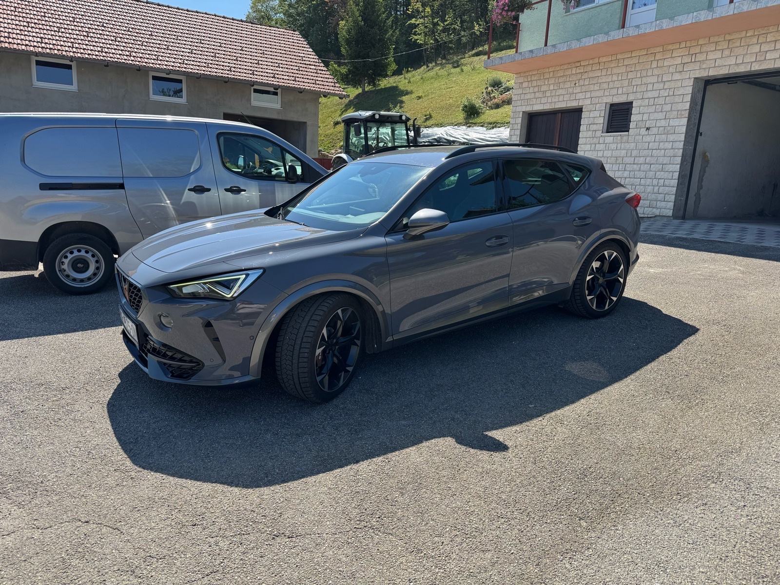 Cupra Formentor 2,0 TSI automatik, fotografija 14