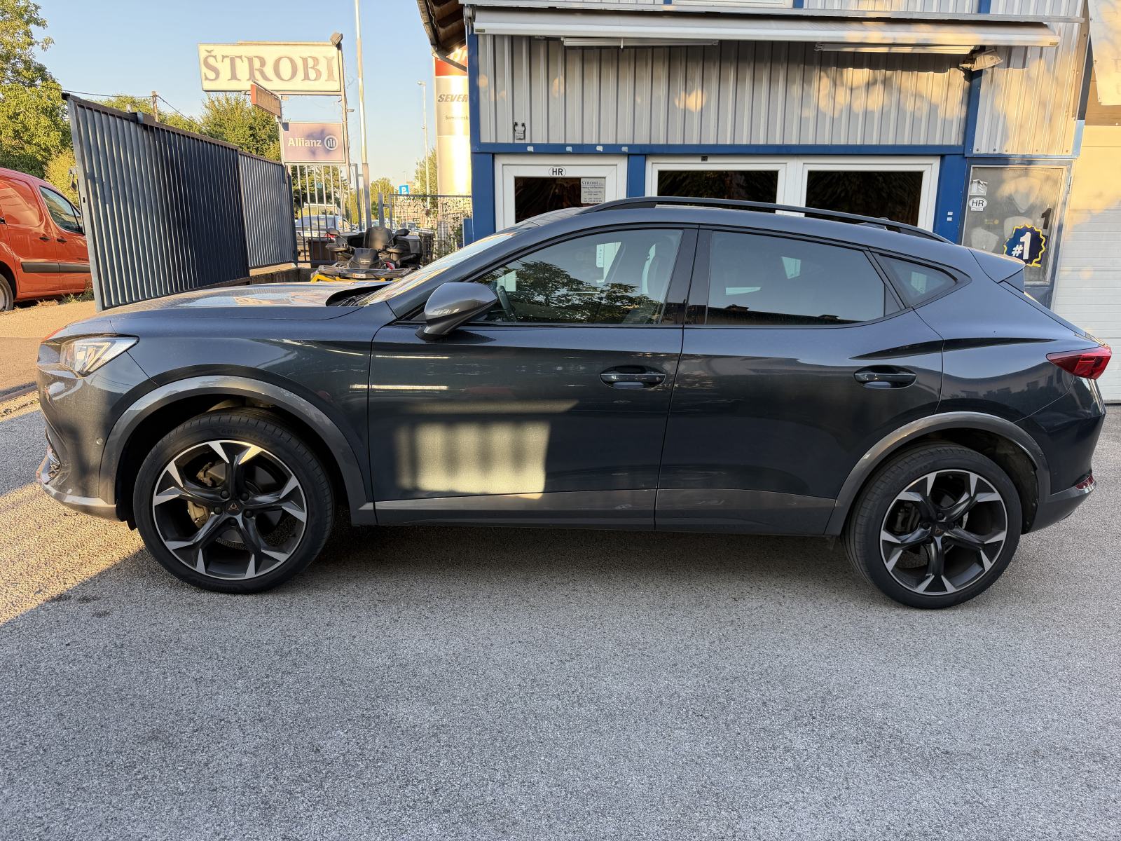 Cupra Formentor 2,0 TSI DSG 4 DRIVE NIJE UVOZ, fotografija 2