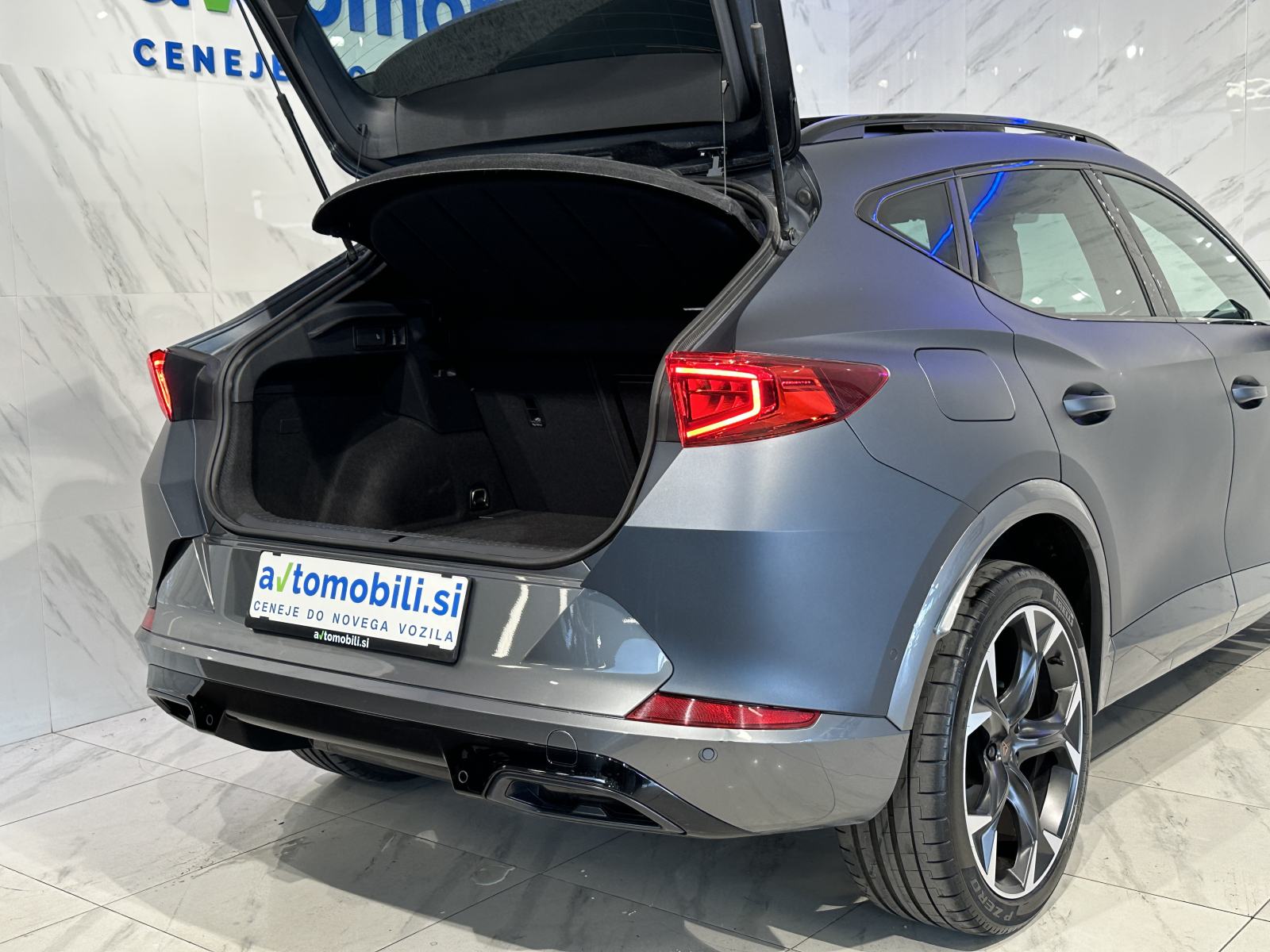 Cupra Formentor 2.0 TSI DSG 4Drive|Led|Pano|Kamera|PDC|Gretje|SLO|, fotografija 7