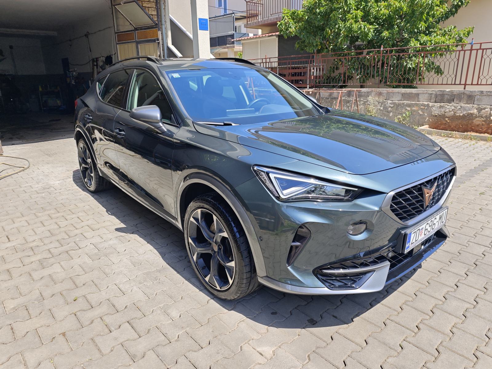 Cupra Formentor 2,0 TSI, fotografija 3