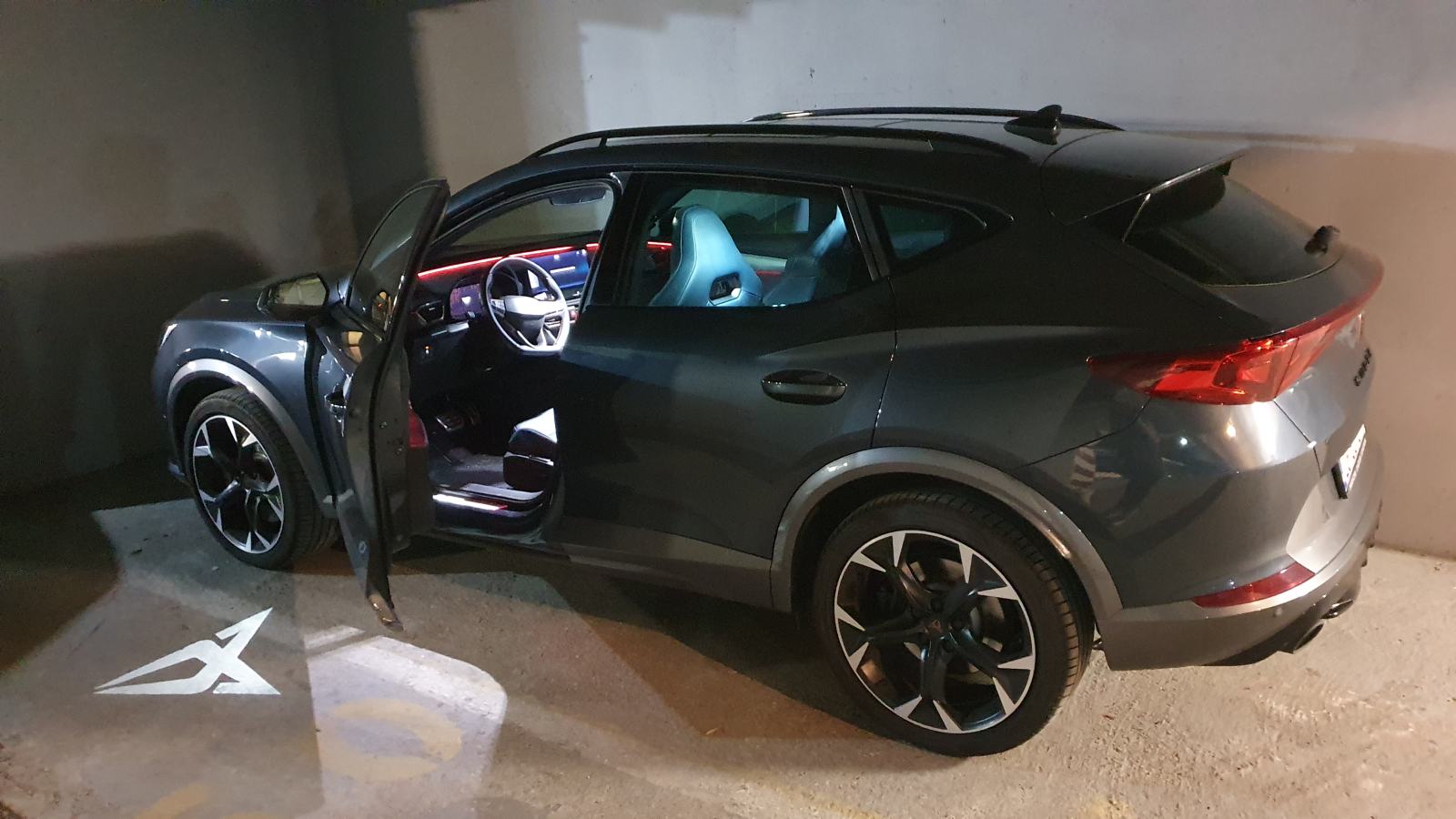 AVIS CUPRA FORMENTOR 2 0 TSI 190 245 visual data 8