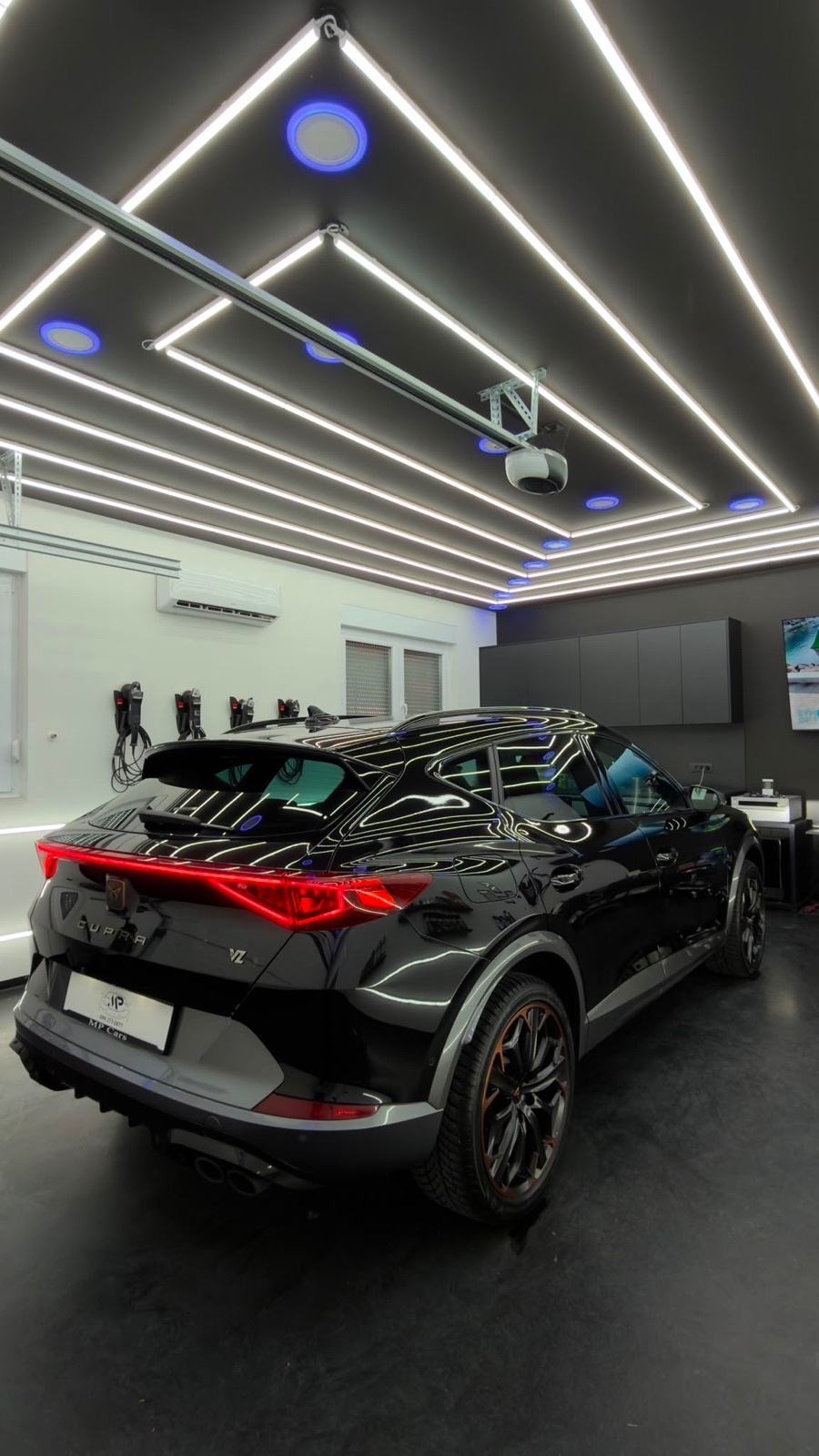 Cupra Formentor 2,0 TSI VZ°4 DRIVE°19” FELGE°KOZA°VIRTUAL°NAVI°AMBI°, fotografija 2