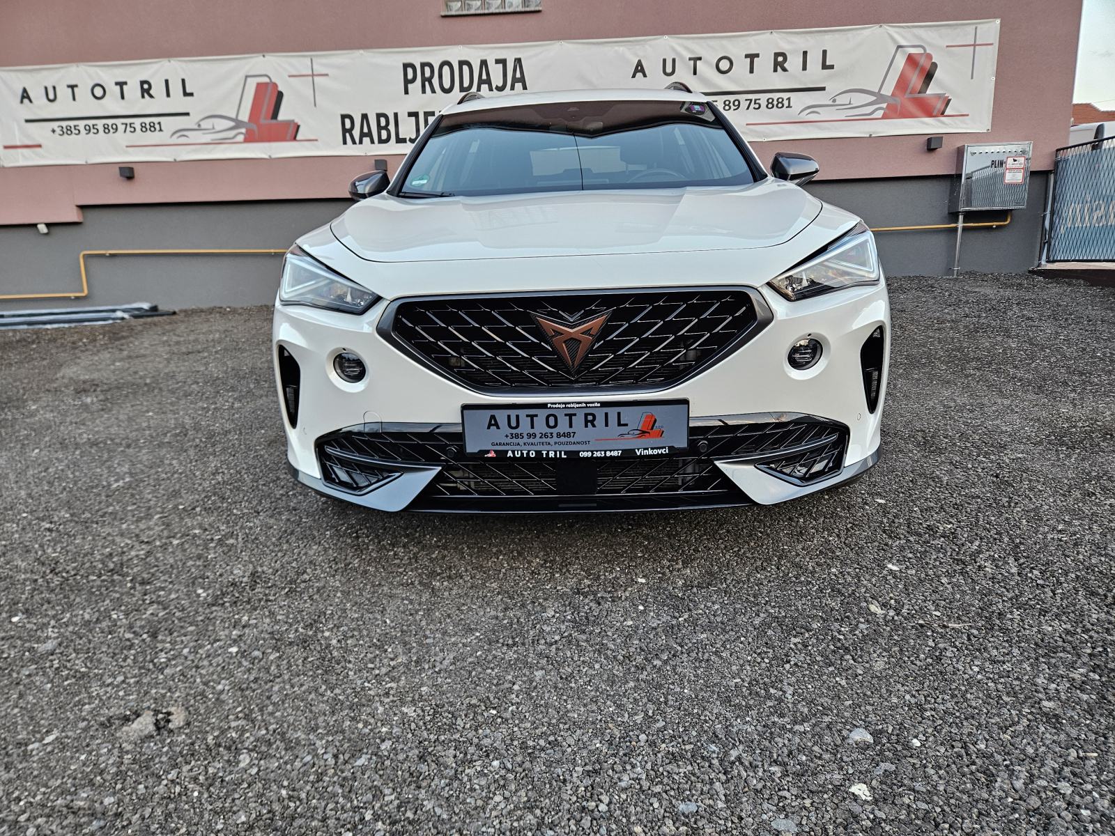 Cupra Formentor eHybrid VZ TOP STANJE,LEASING BEZ UČEŠĆA I BEZ JAMACA!, fotografija 8