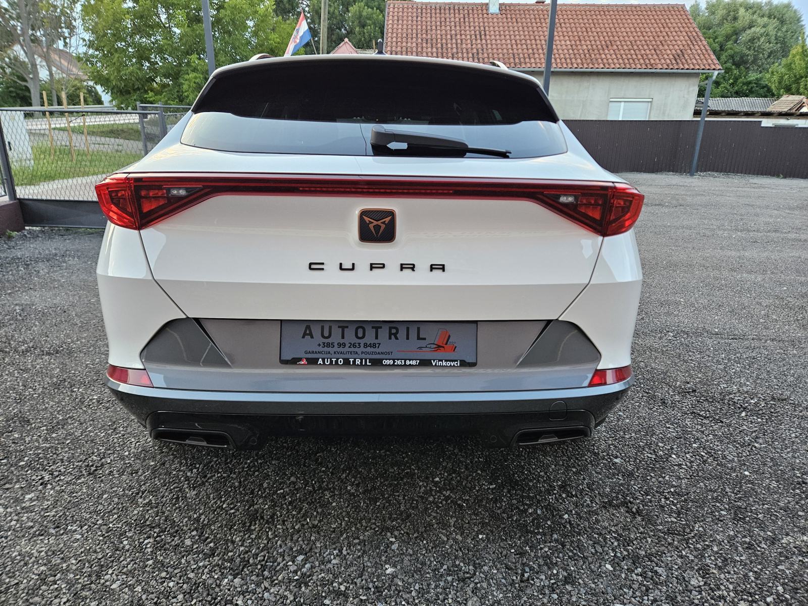 Cupra Formentor eHybrid VZ TOP STANJE,LEASING BEZ UČEŠĆA I BEZ JAMACA!, fotografija 5