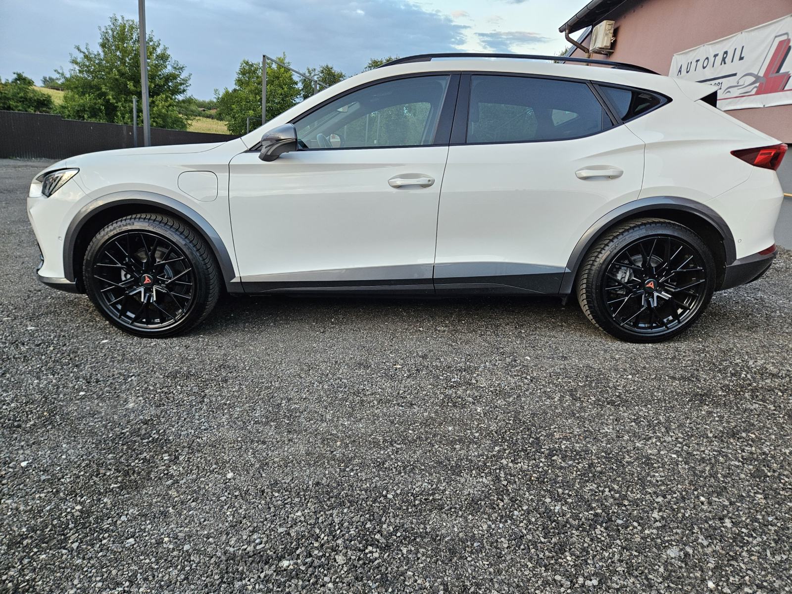 Cupra Formentor eHybrid VZ TOP STANJE,LEASING BEZ UČEŠĆA I BEZ JAMACA!, fotografija 3