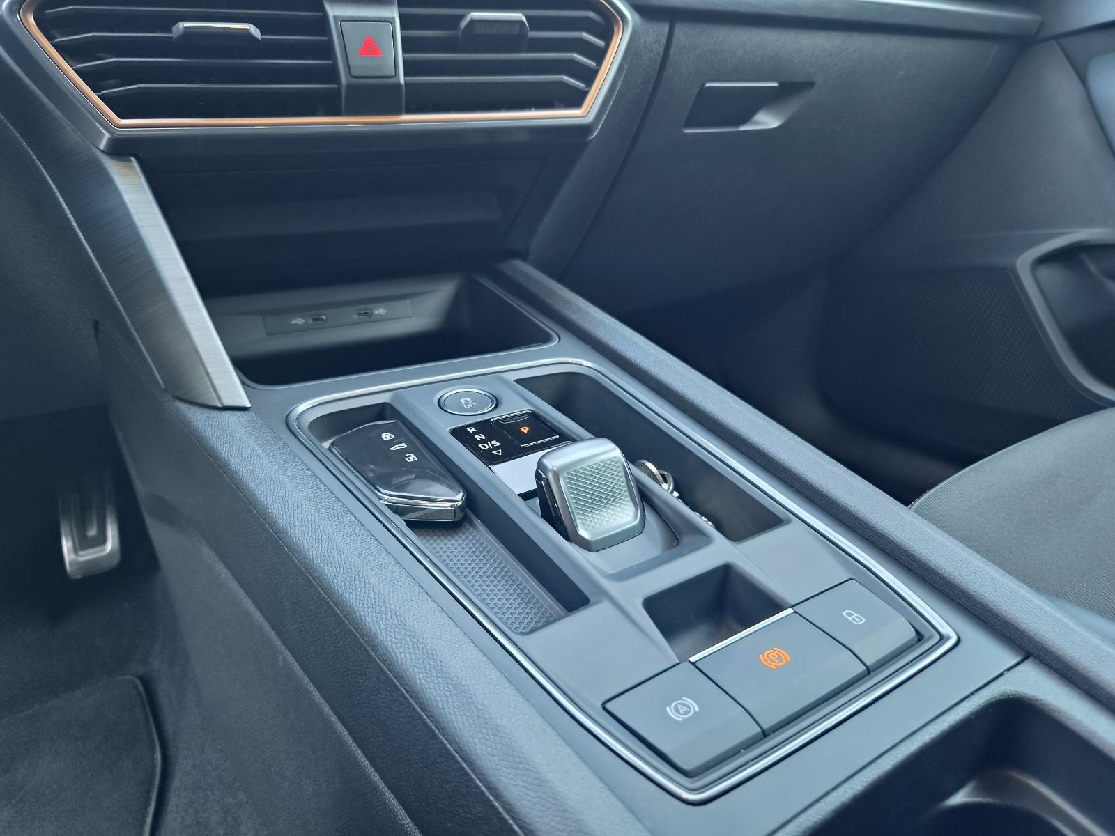 Cupra Formentor VZ 2,0 TSI 4drive 310ks, fotografija 13
