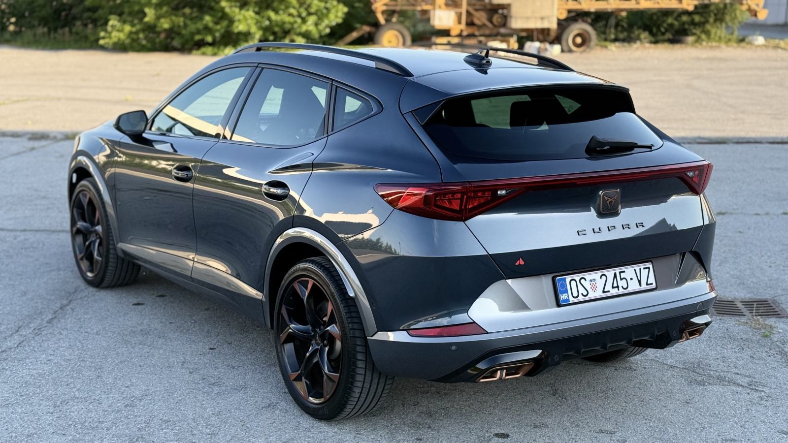 CUPRA Formentor VZ 245KS e-Hybrid - Matrix LED, 360 Kamera, Jamstvo, fotografija 3