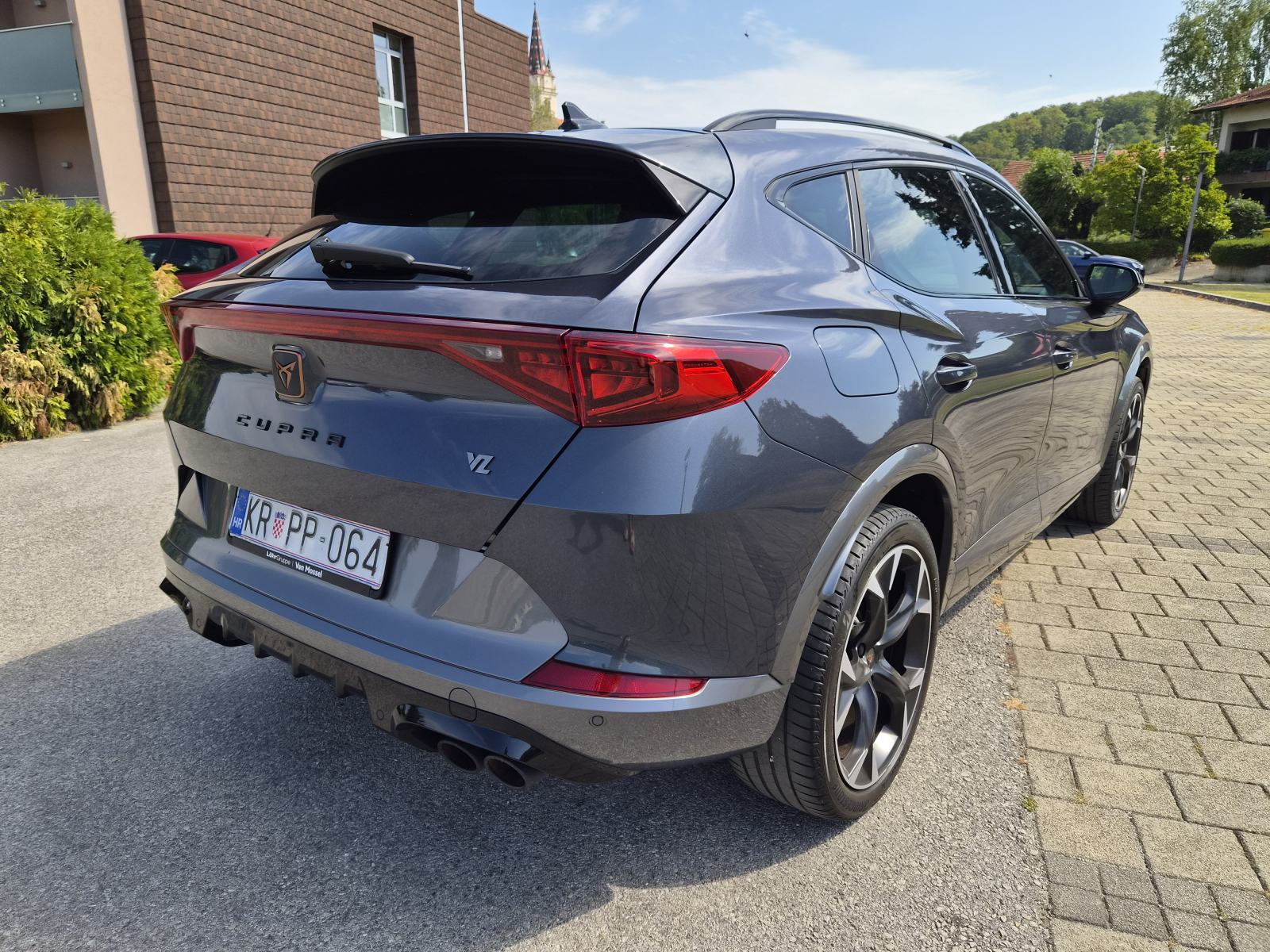 Cupra Formentor VZ, 310KS, 4X4, DSG AUTOMATIK, TOP STANJE, SERVISNA, fotografija 7