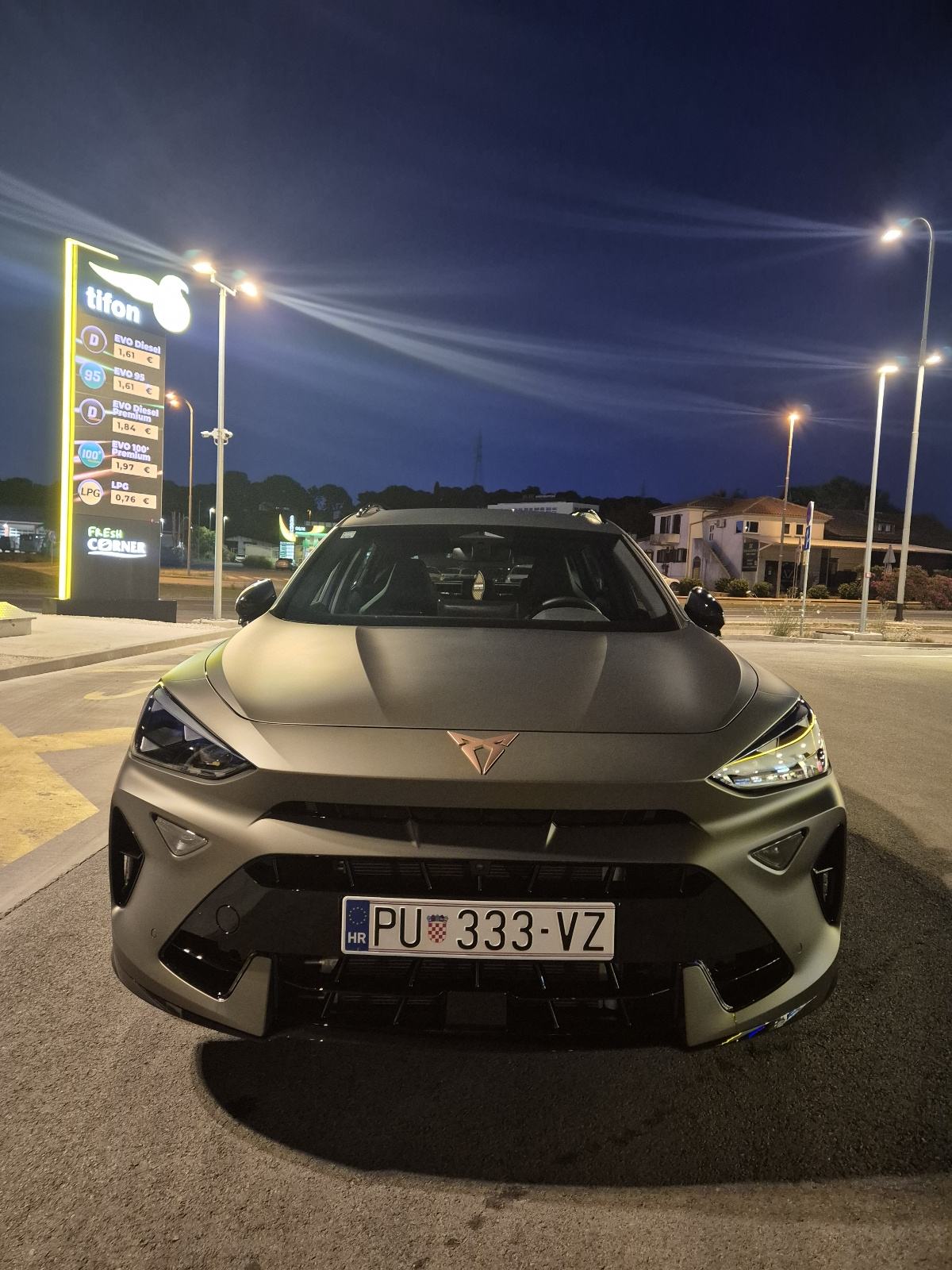 Cupra Formentor VZ 333, centry bronze mat, matrix, akrapovič, 5500, fotografija 2