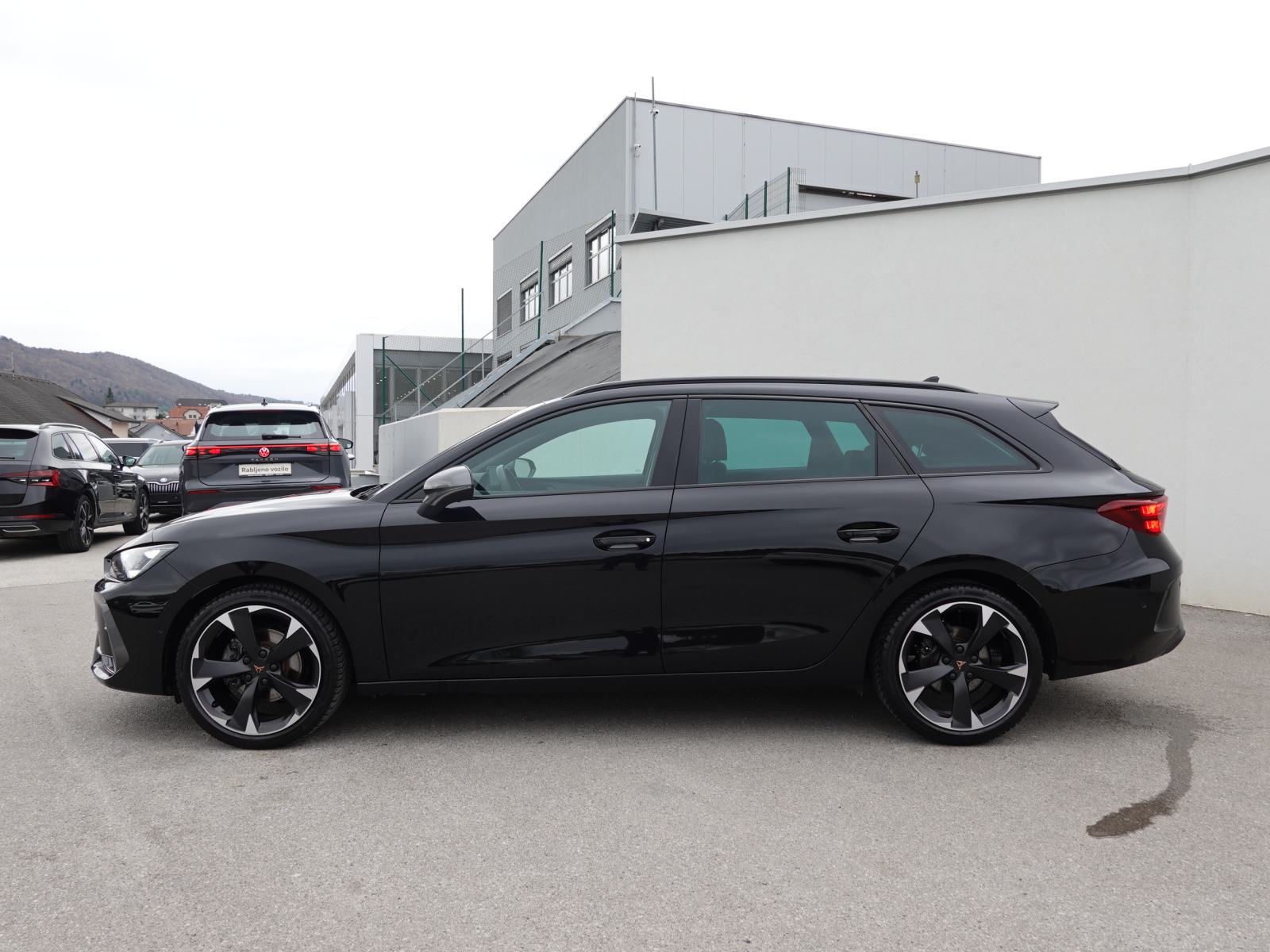 Cupra Leon 1.5 eTSI DSG+F1+LED+ACC+VIRTUAL+VZV.KAMERA+KEYLESS, fotografija 6