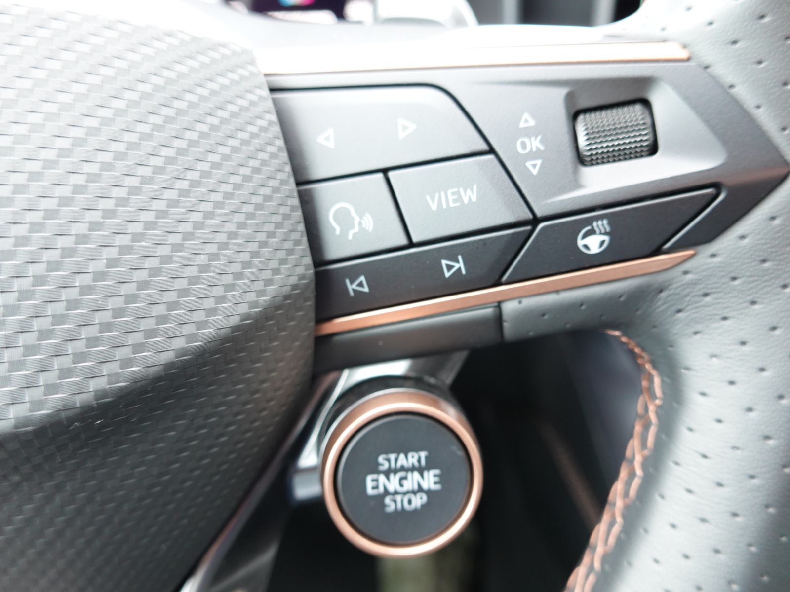 Cupra Leon 1.5 eTSI DSG+F1+LED+ACC+VIRTUAL+VZV.KAMERA+KEYLESS, fotografija 15
