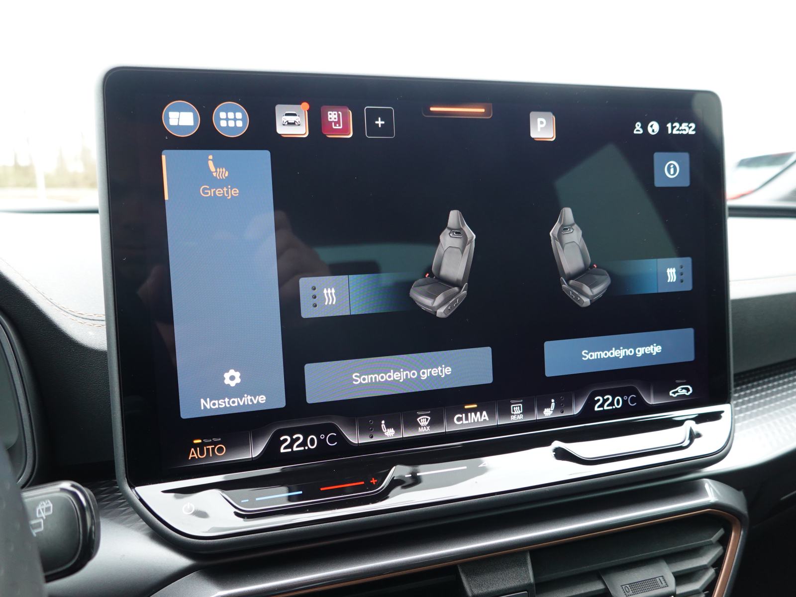 Cupra Leon 1.5 eTSI DSG+F1+LED+ACC+VIRTUAL+VZV.KAMERA+KEYLESS, fotografija 20